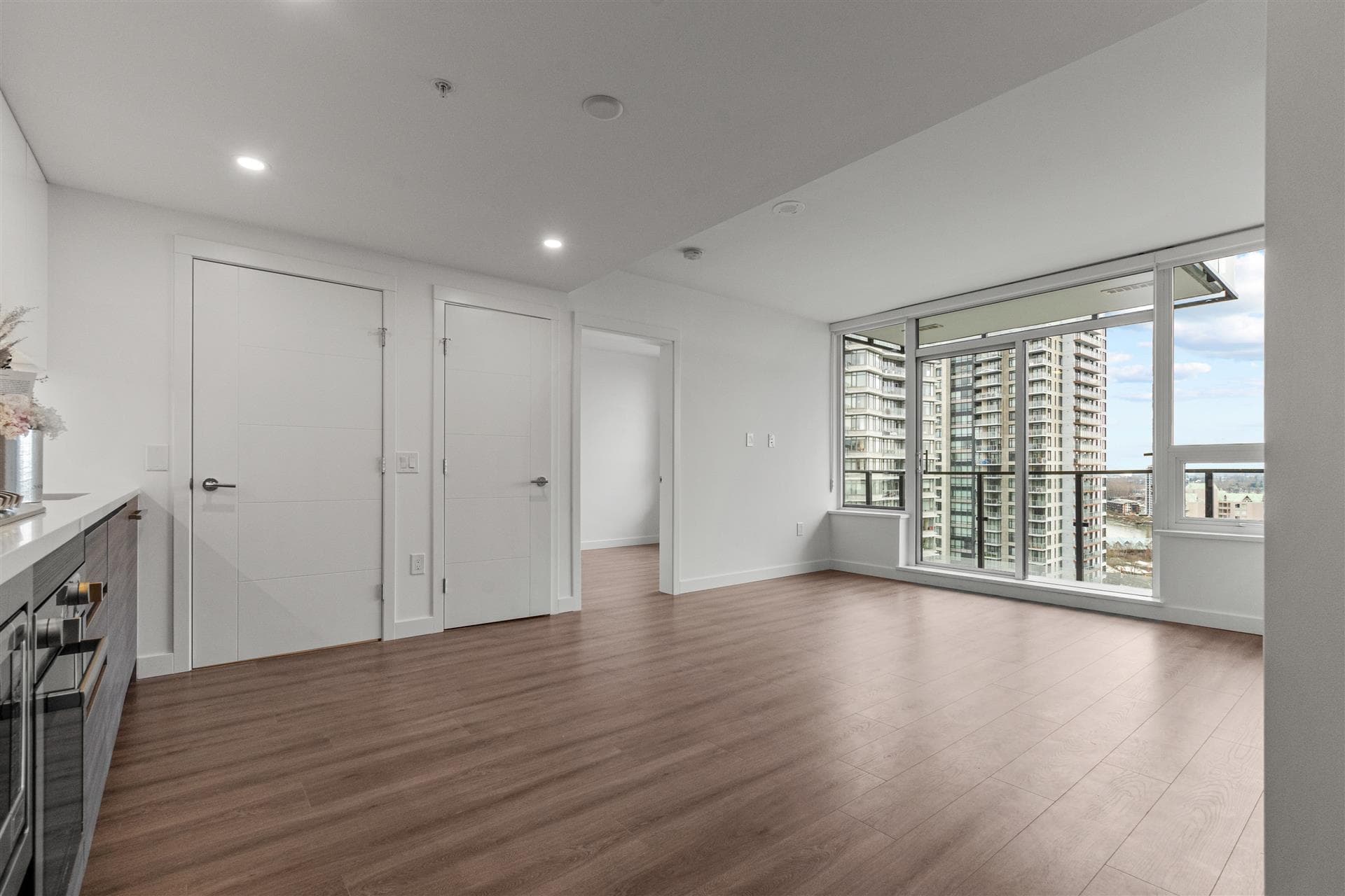 2101 - 823 Carnarvon Street, New Westminster, V3M 0N5 — photo 4