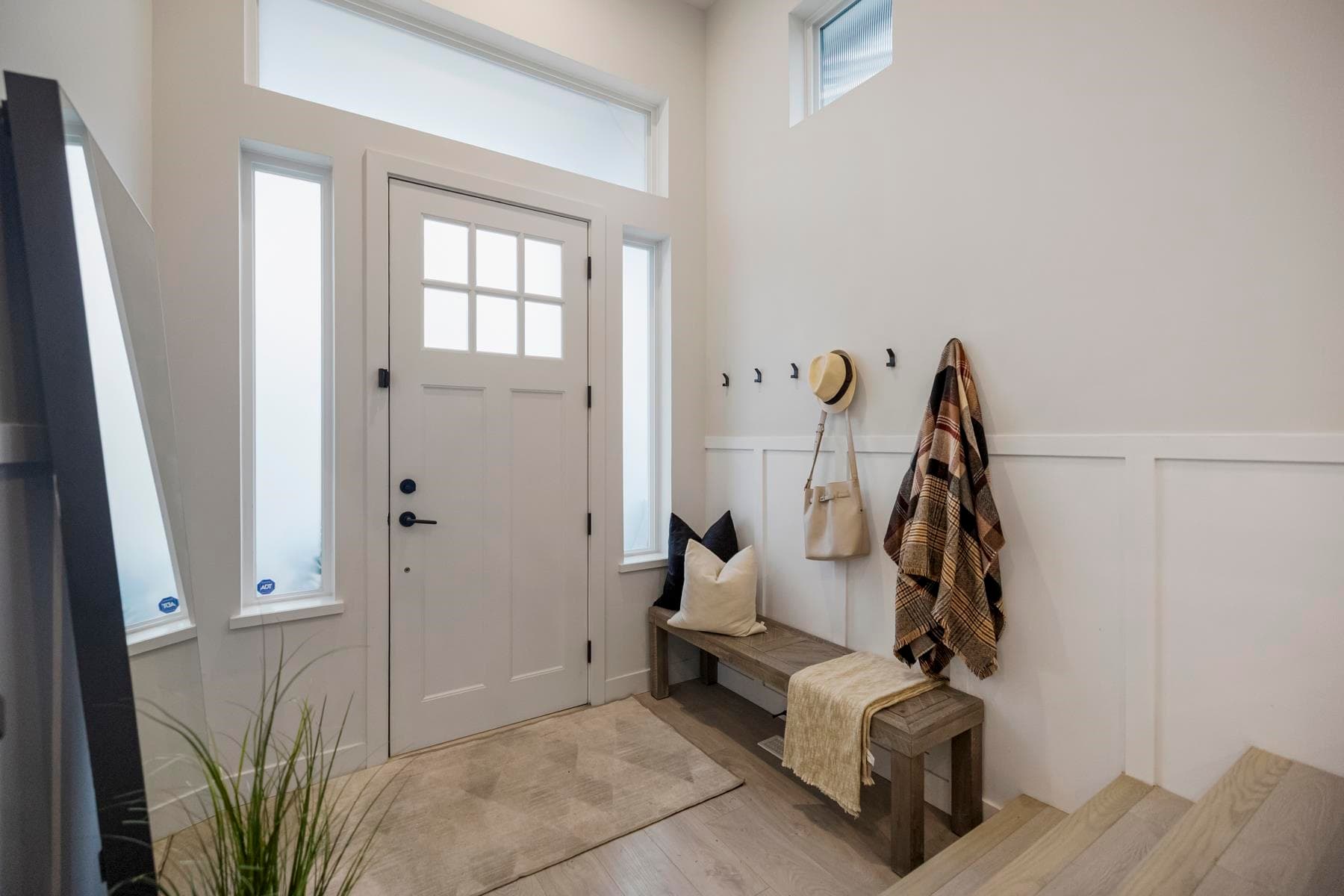 11371 Mcdougal Street, Maple Ridge, V2X 4K6 — photo 2