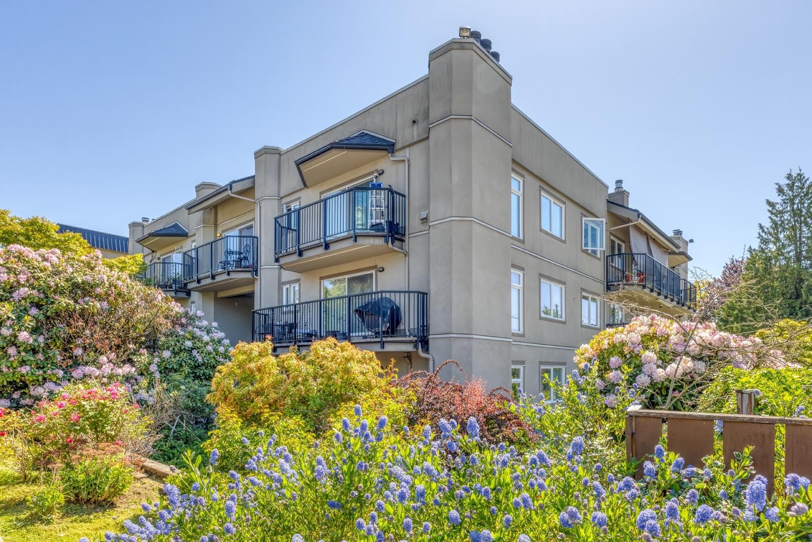 101 - 620 Blackford Street, New Westminster, V3M 1R6 — photo 2