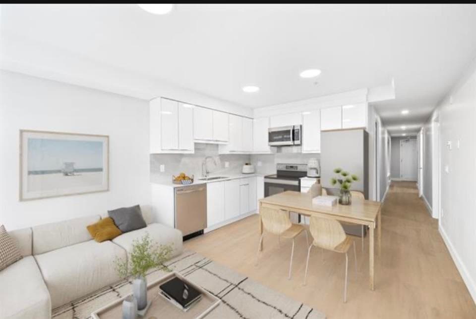 302 - 3050 Kingsway Road, Vancouver, V5R 5J7 — photo 3