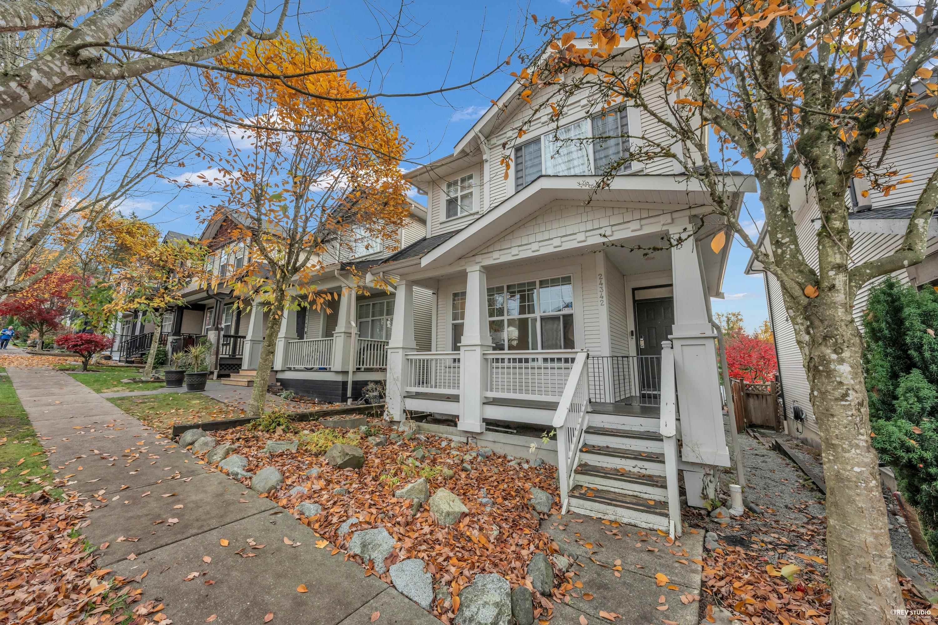 24342 102b Avenue, Maple Ridge, V2W 1Y2 — photo 3