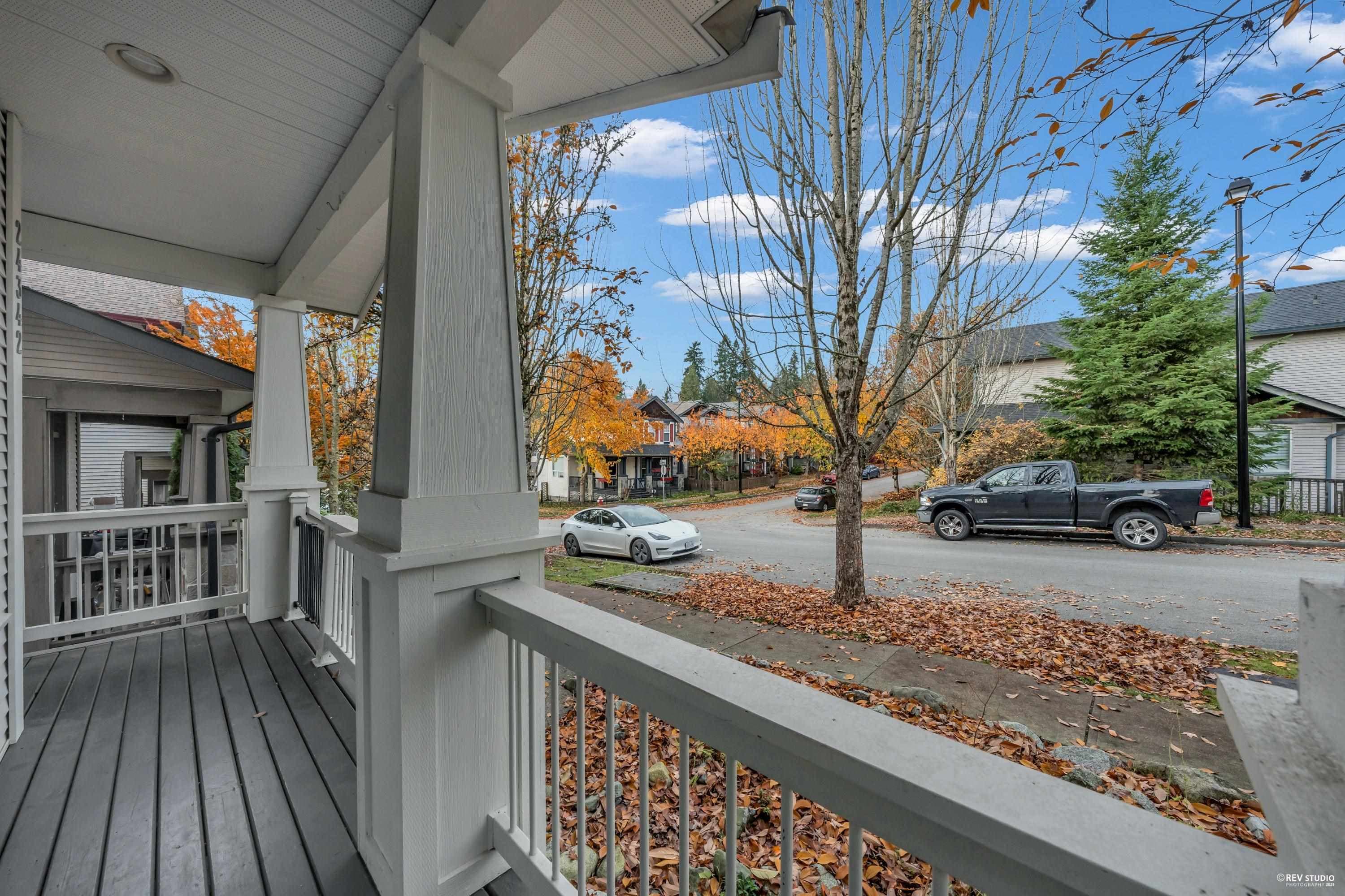 24342 102b Avenue, Maple Ridge, V2W 1Y2 — photo 5