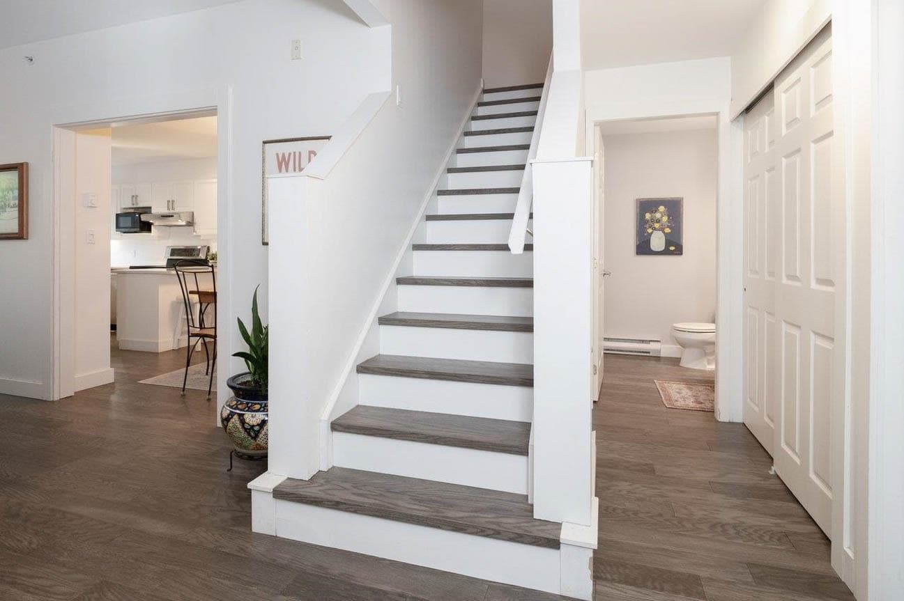 204 - 3600 Windcrest Drive, North Vancouver, V7G 2S5 — photo 4