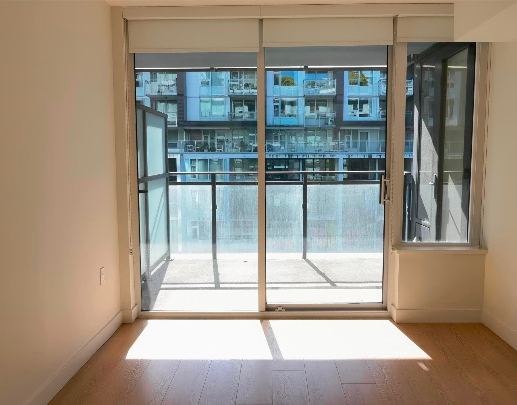 608 - 8833 Hazelbridge Way, Richmond, V6X 0N3 — photo 5