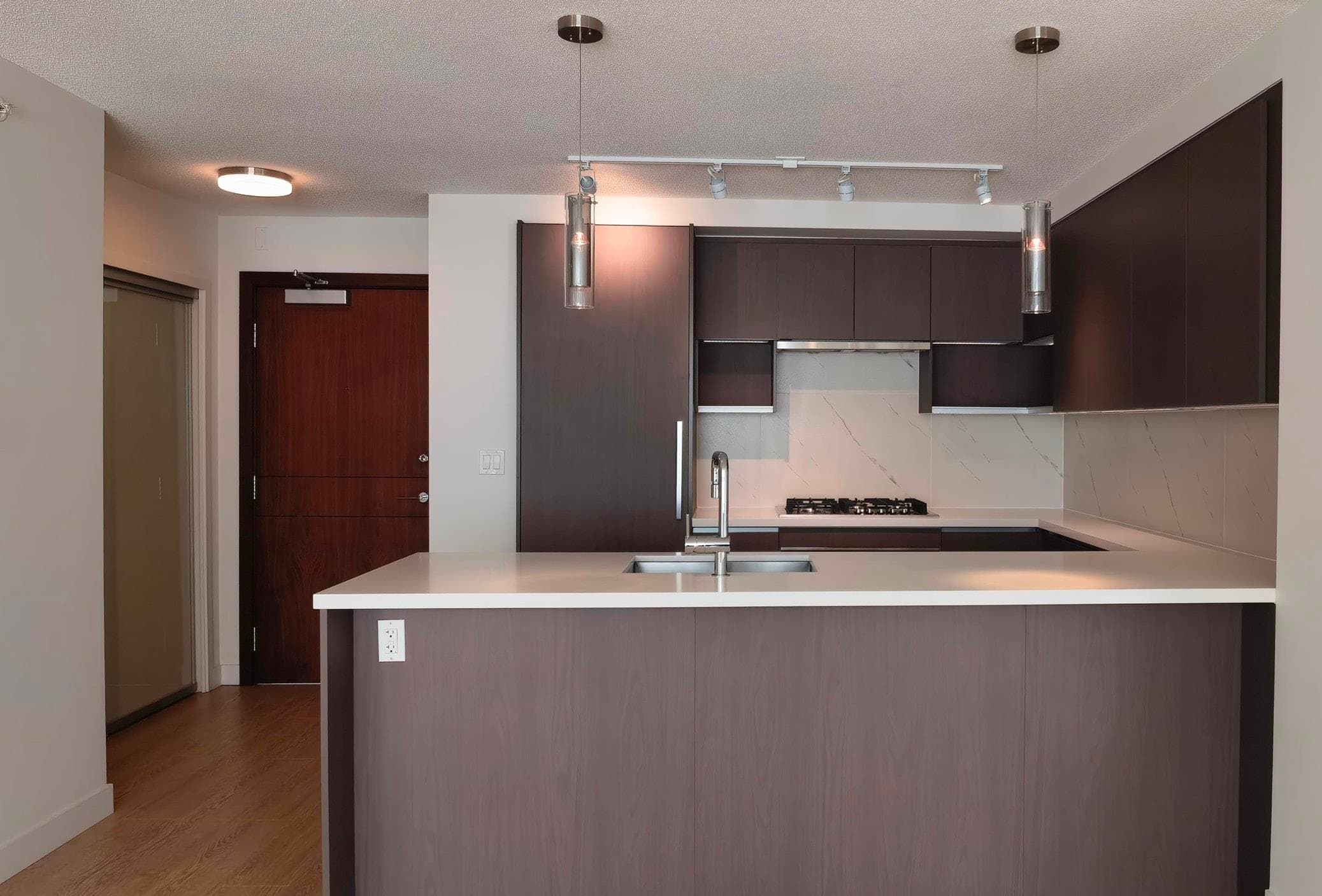 608 - 8833 Hazelbridge Way, Richmond, V6X 0N3 — photo 4