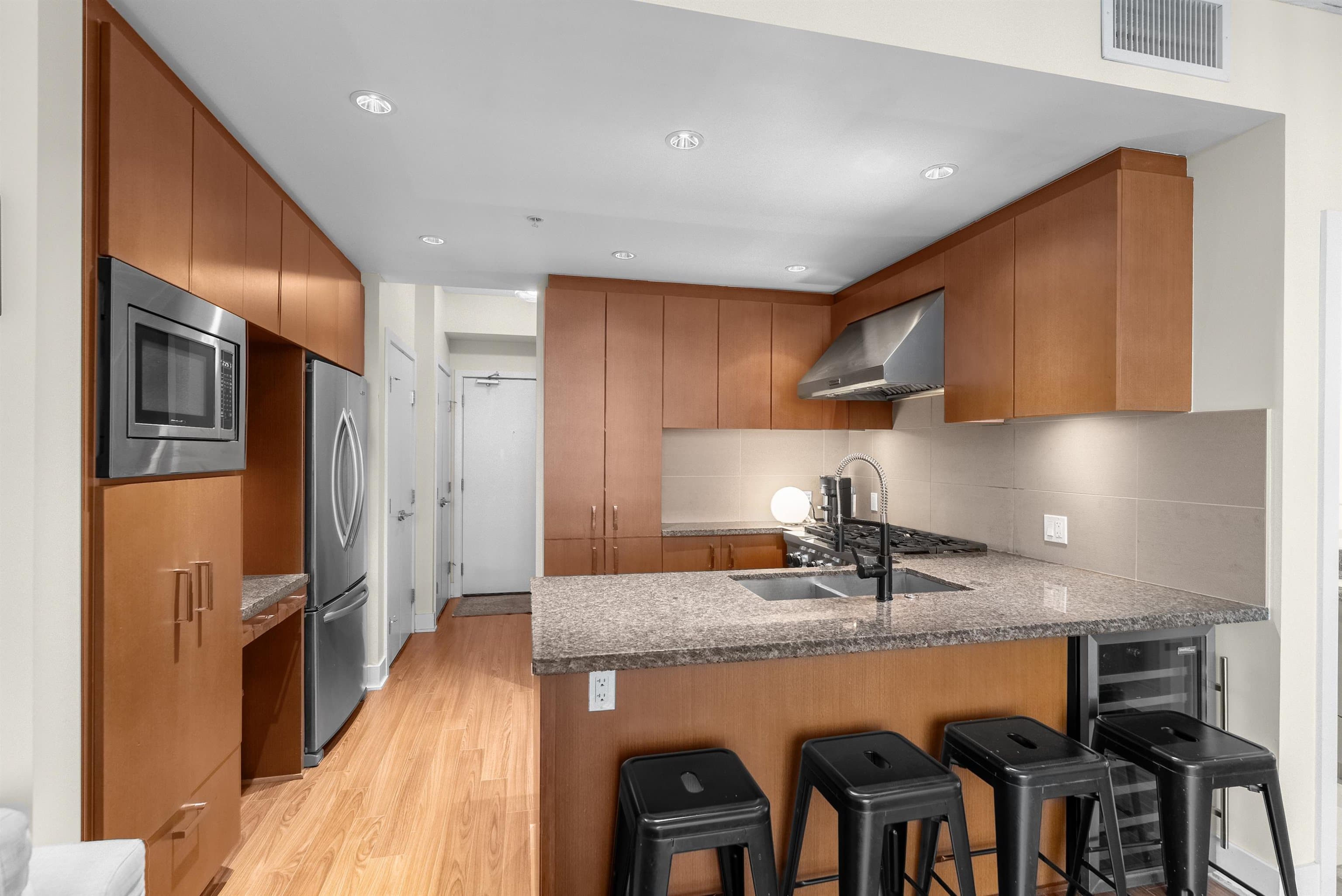 2705 - 3008 Glen Drive, Coquitlam