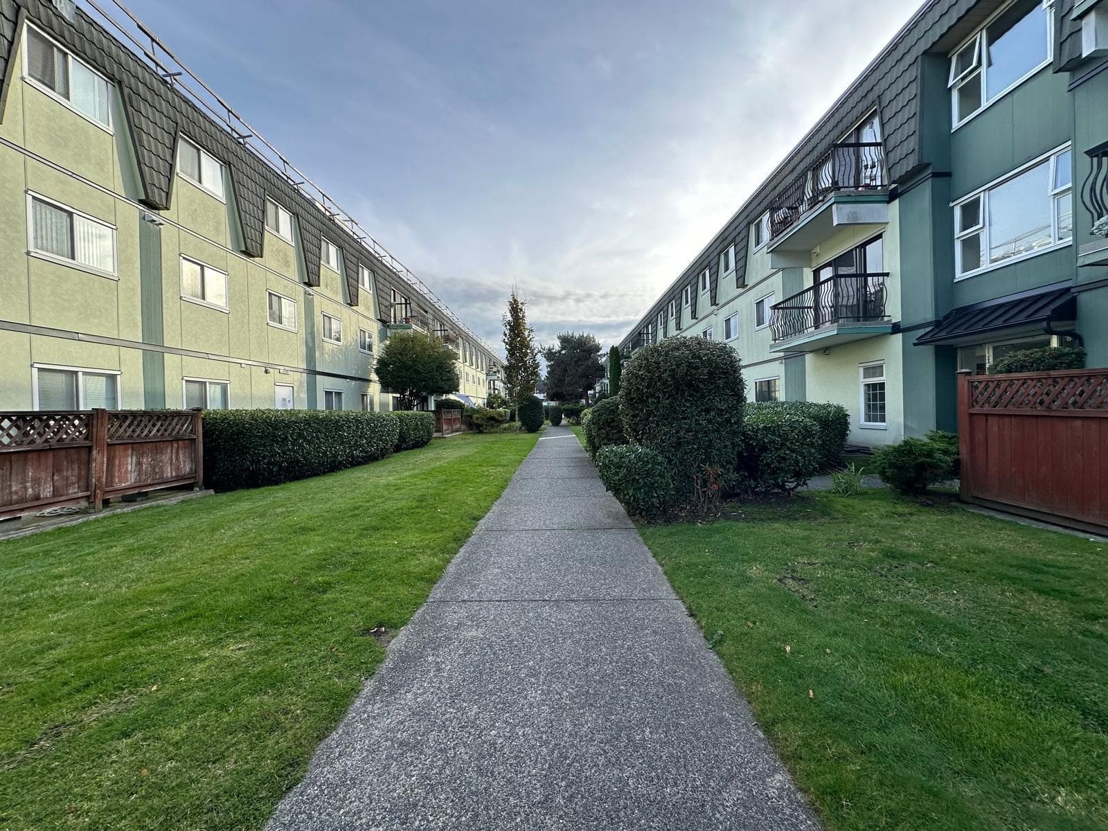 311 - 8011 Ryan Road, Richmond, V7A 2E4 — photo 1
