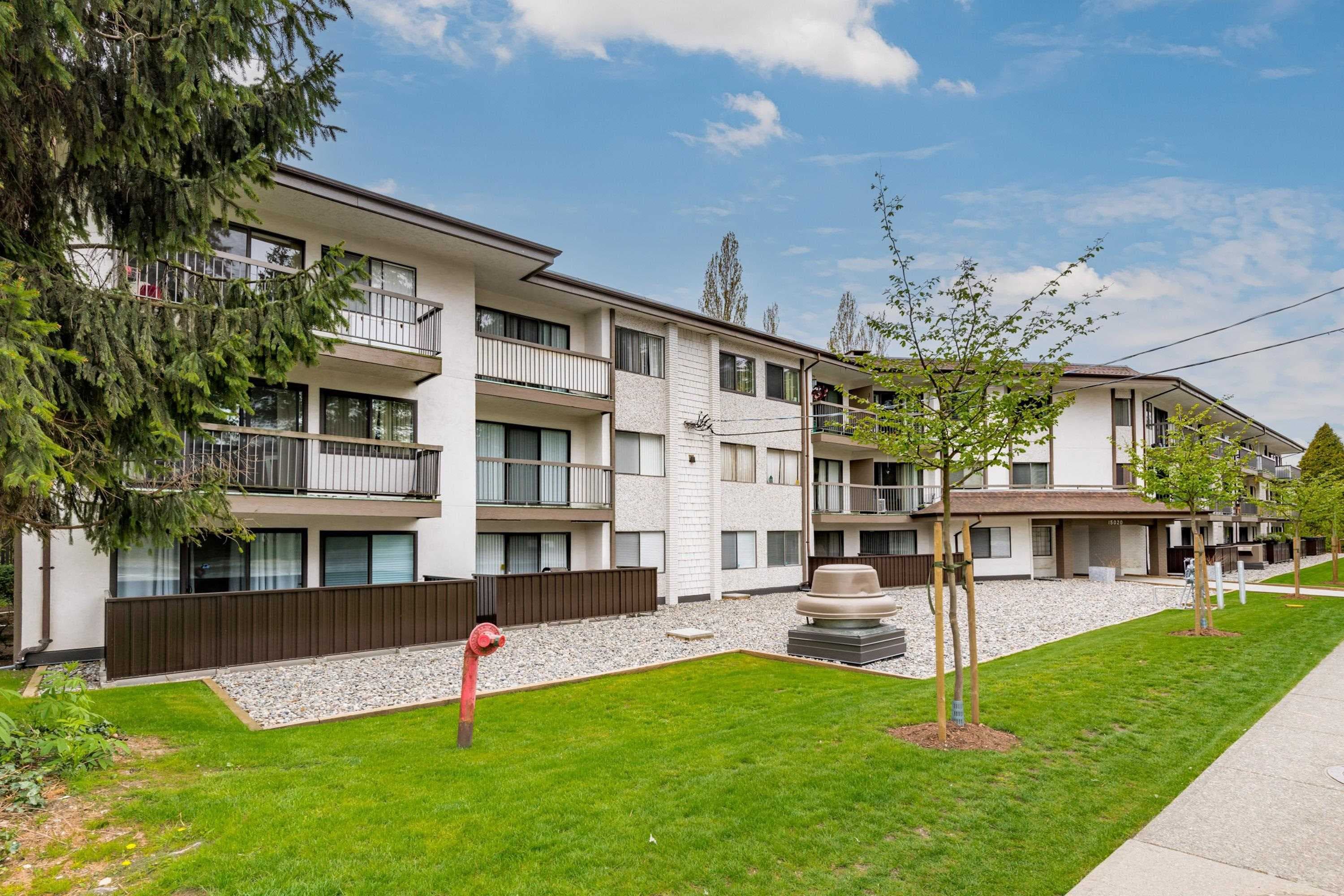 218 - 15020 North Bluff Road, White Rock, V4B 5A4 — photo 1