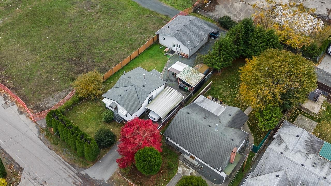 5491 Viola Street, Chilliwack, V2R 3M6 — photo 2