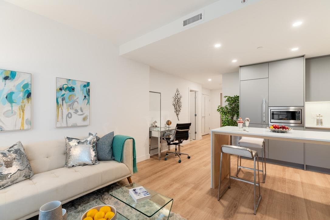 901 - 7977 Lansdowne Road, Richmond, V6X 0X7 — photo 4