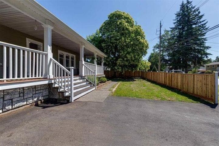 19943 49 Avenue, Langley, V3A 3R5 — photo 2