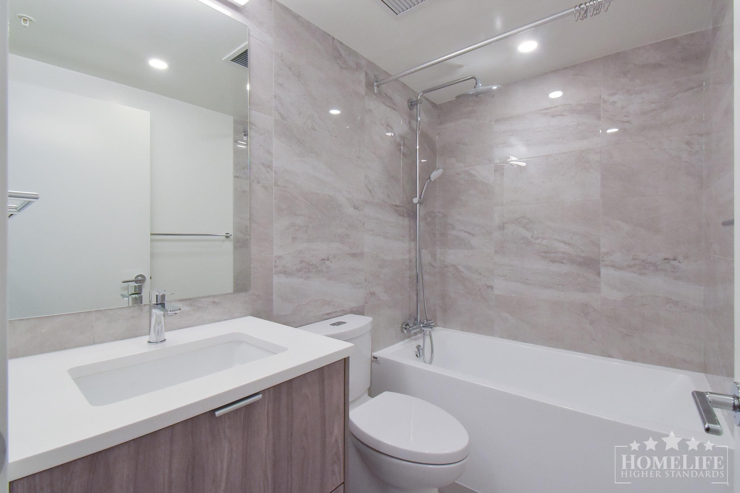 1211 - 13675 107a Avenue, Surrey, V3T 0X2 — photo 3