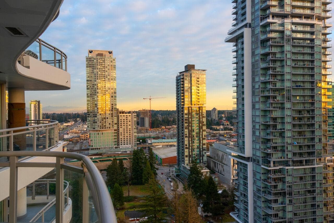 2307 - 13303 Central Avenue, Surrey, V3T 0K6 — photo 4