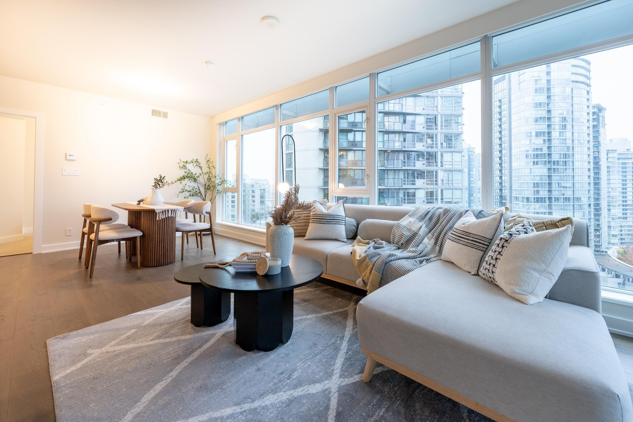 1707 - 1372 Seymour Street, Vancouver, V6B 0L1 — photo 3