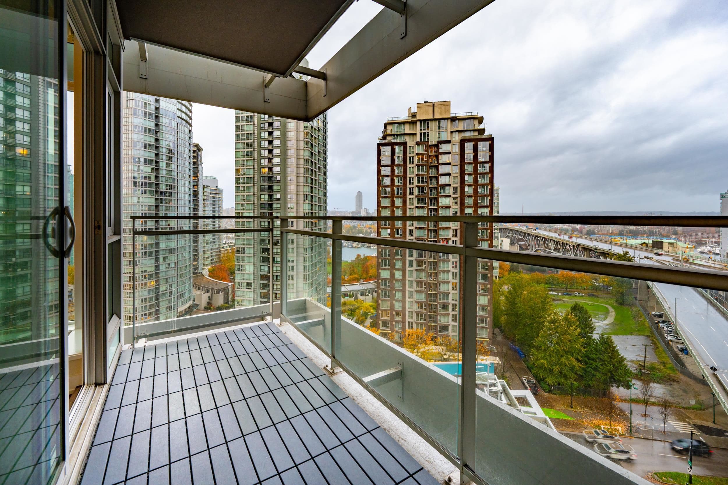 1707 - 1372 Seymour Street, Vancouver, V6B 0L1 — photo 5
