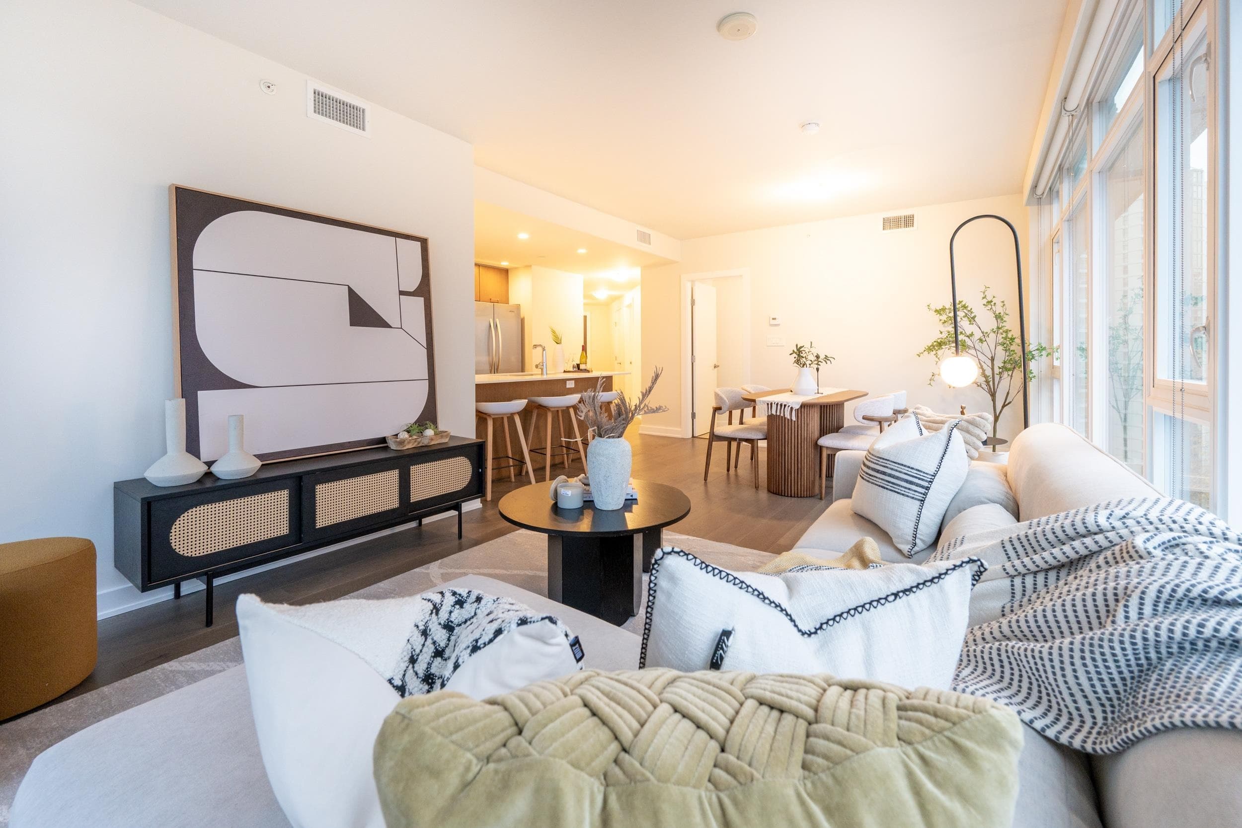 1707 - 1372 Seymour Street, Vancouver, V6B 0L1 — photo 4