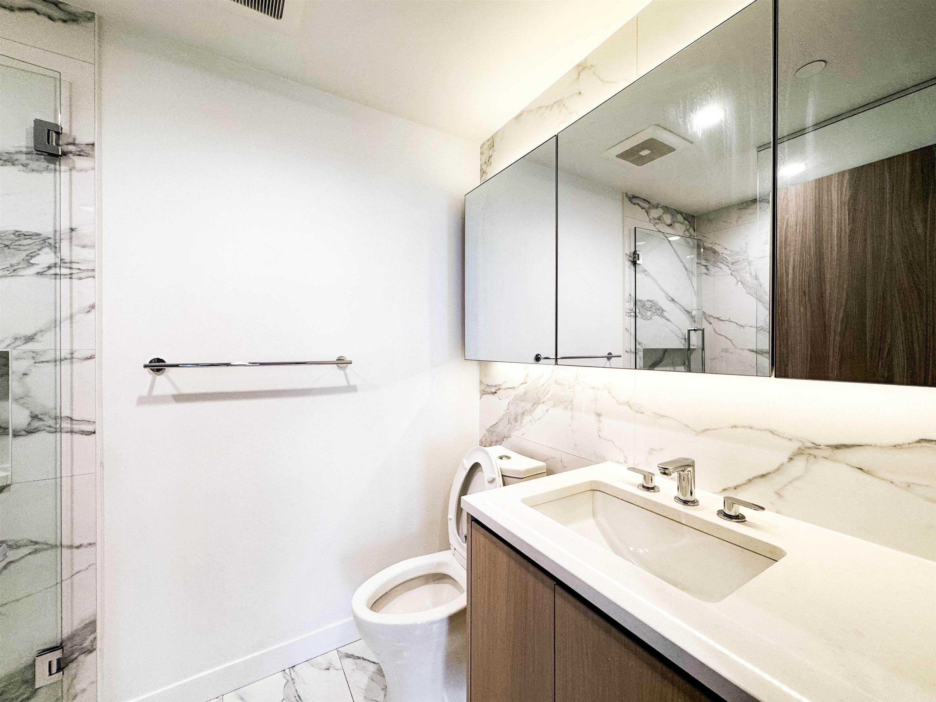 18** - 4880 Lougheed Highway, Burnaby, V5C 0N1 — photo 3