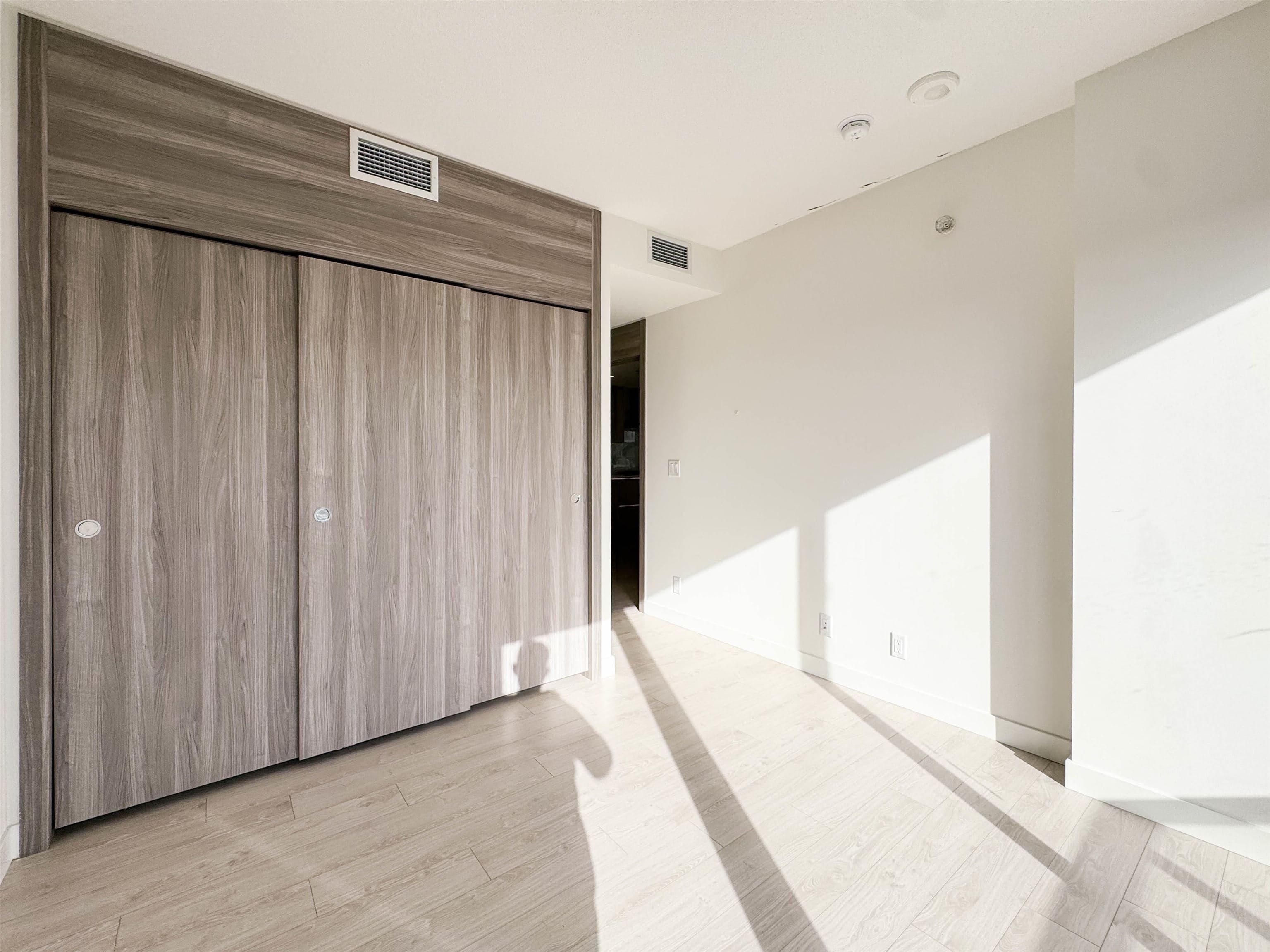 18** - 4880 Lougheed Highway, Burnaby, V5C 0N1 — photo 5