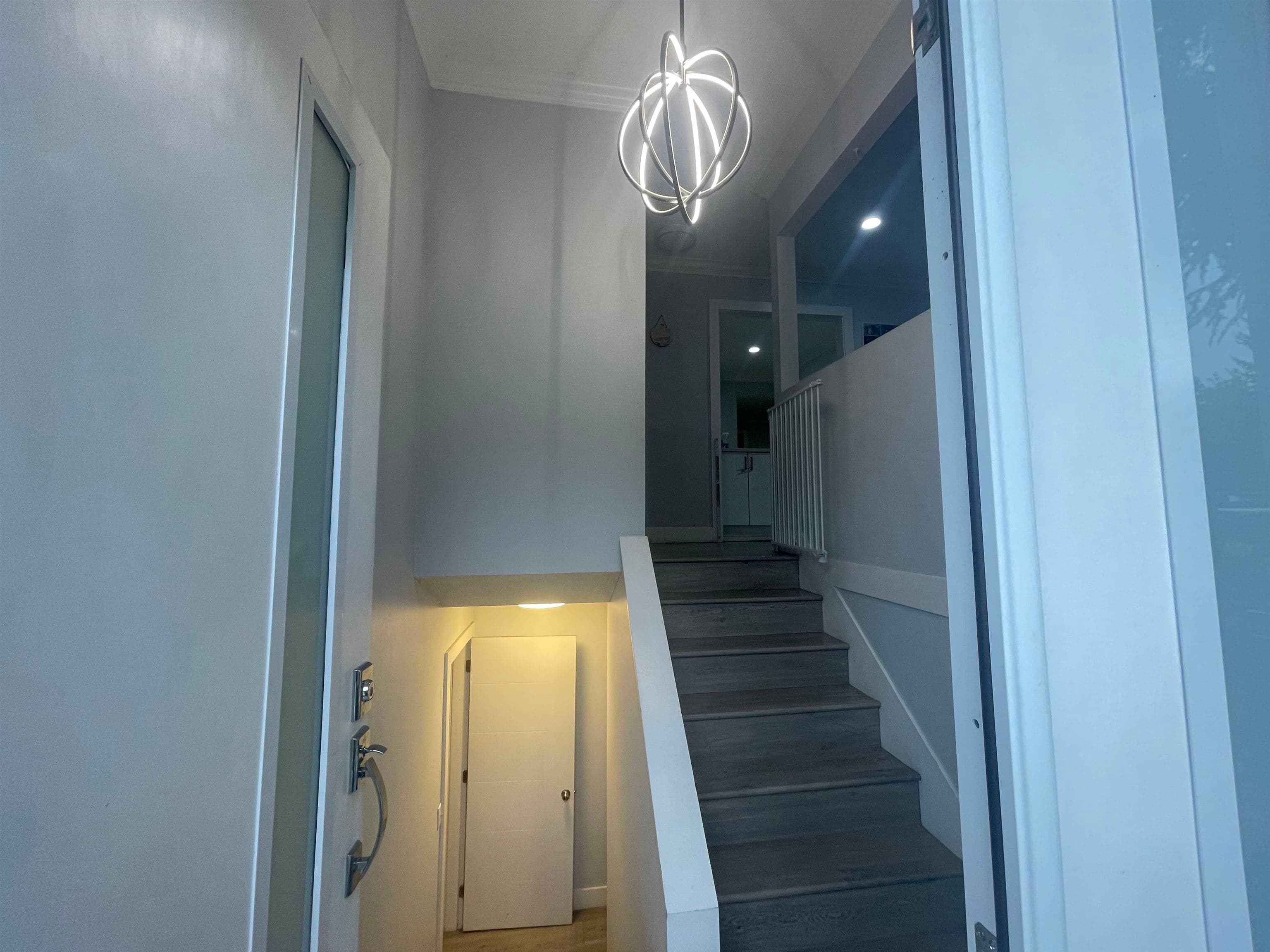 15077 86b Avenue, Surrey, V3S 4V3 — photo 3