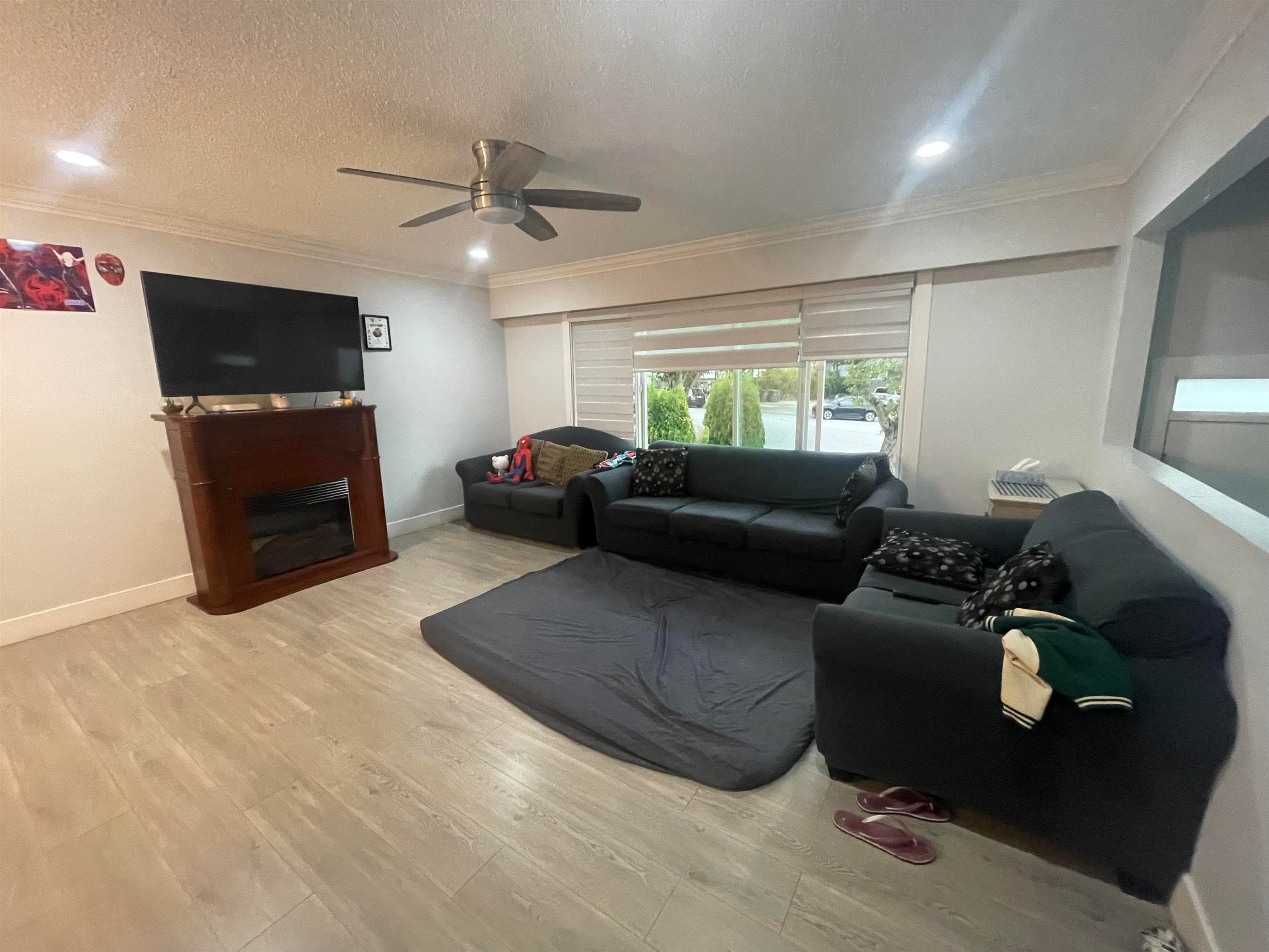 15077 86b Avenue, Surrey, V3S 4V3 — photo 4