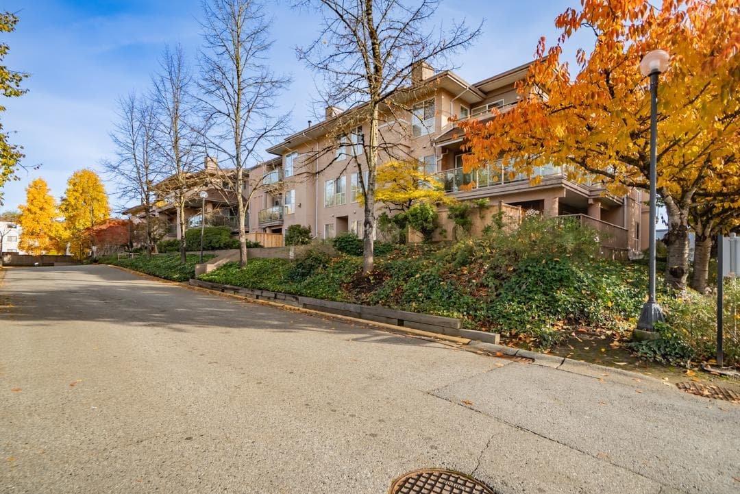 209 - 14993 101a Avenue, Surrey — sold