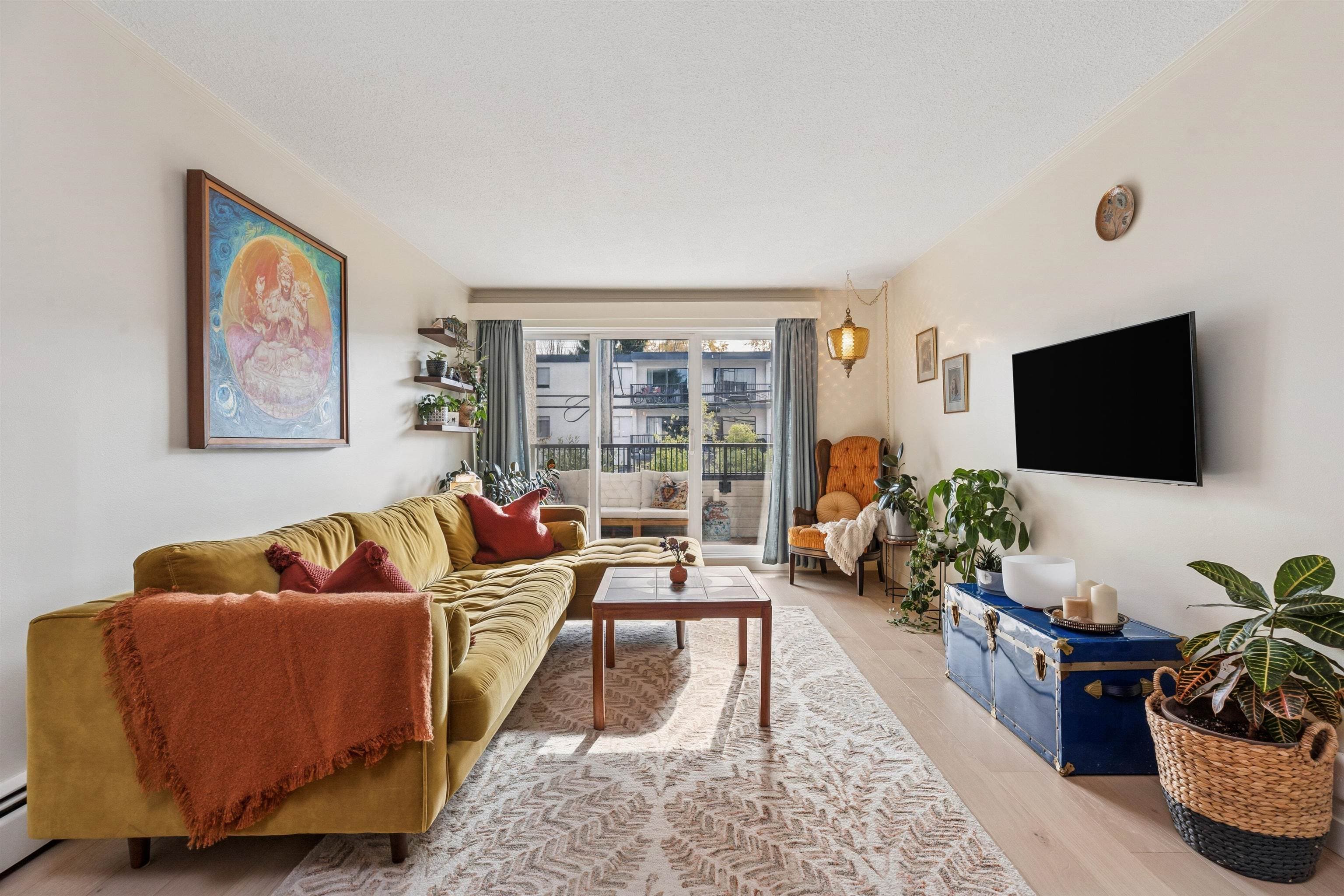 212 - 1420 E 8th Avenue, Vancouver