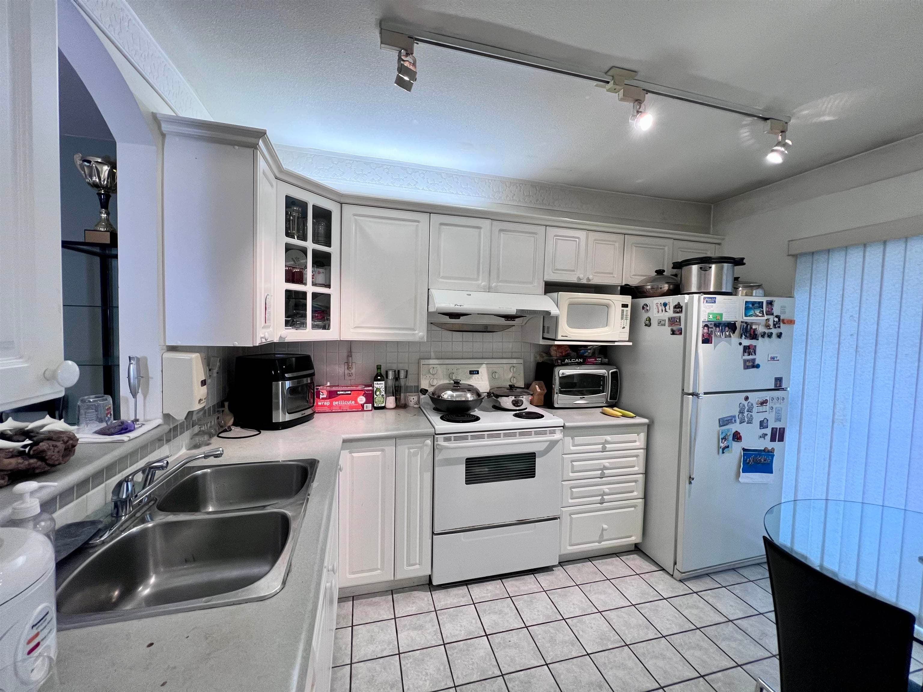 11 - 7488 Salisbury Avenue, Burnaby, V5E 3A3 — photo 4