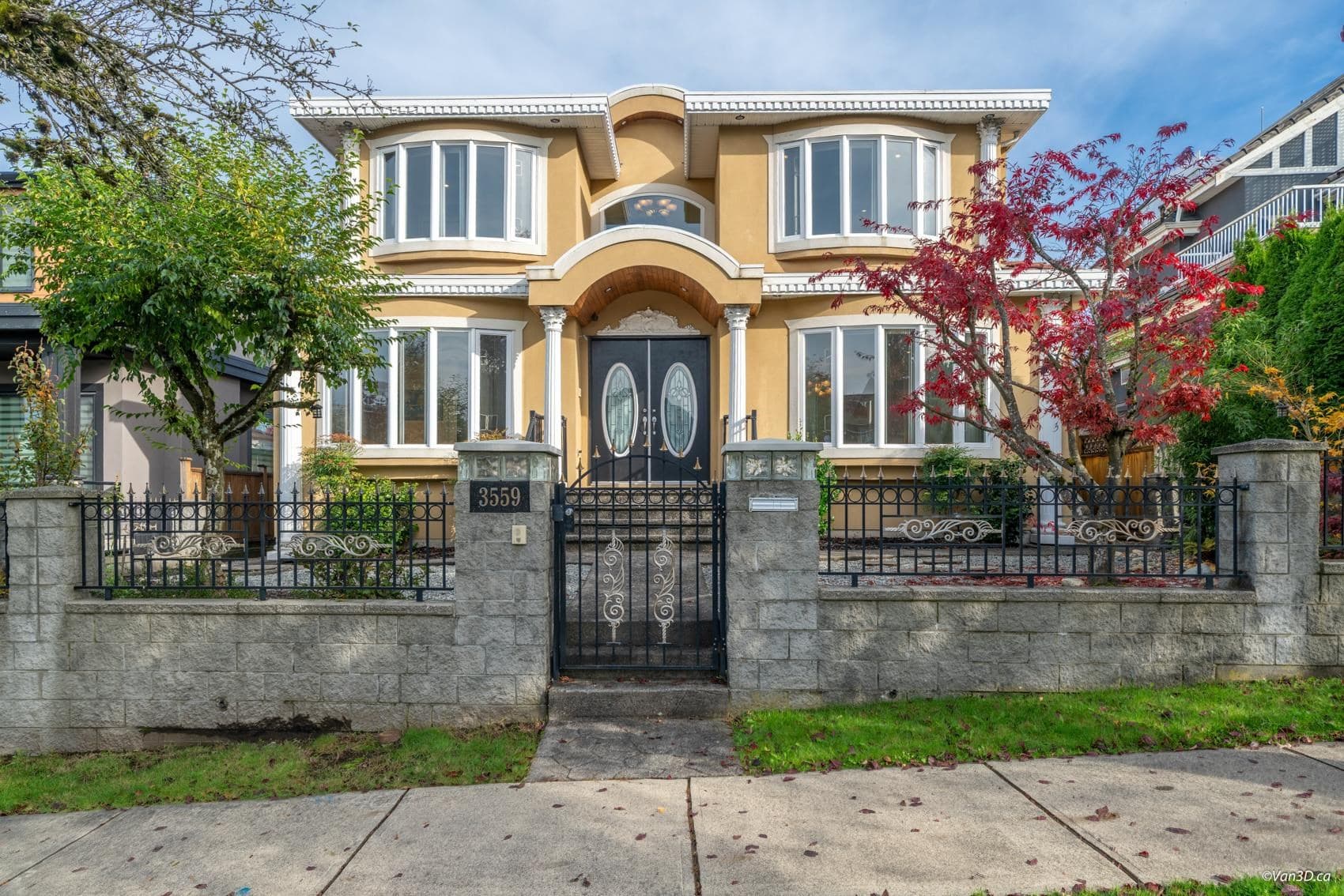 3559 Worthington Drive, Vancouver, V5M 3Y1 — photo 2