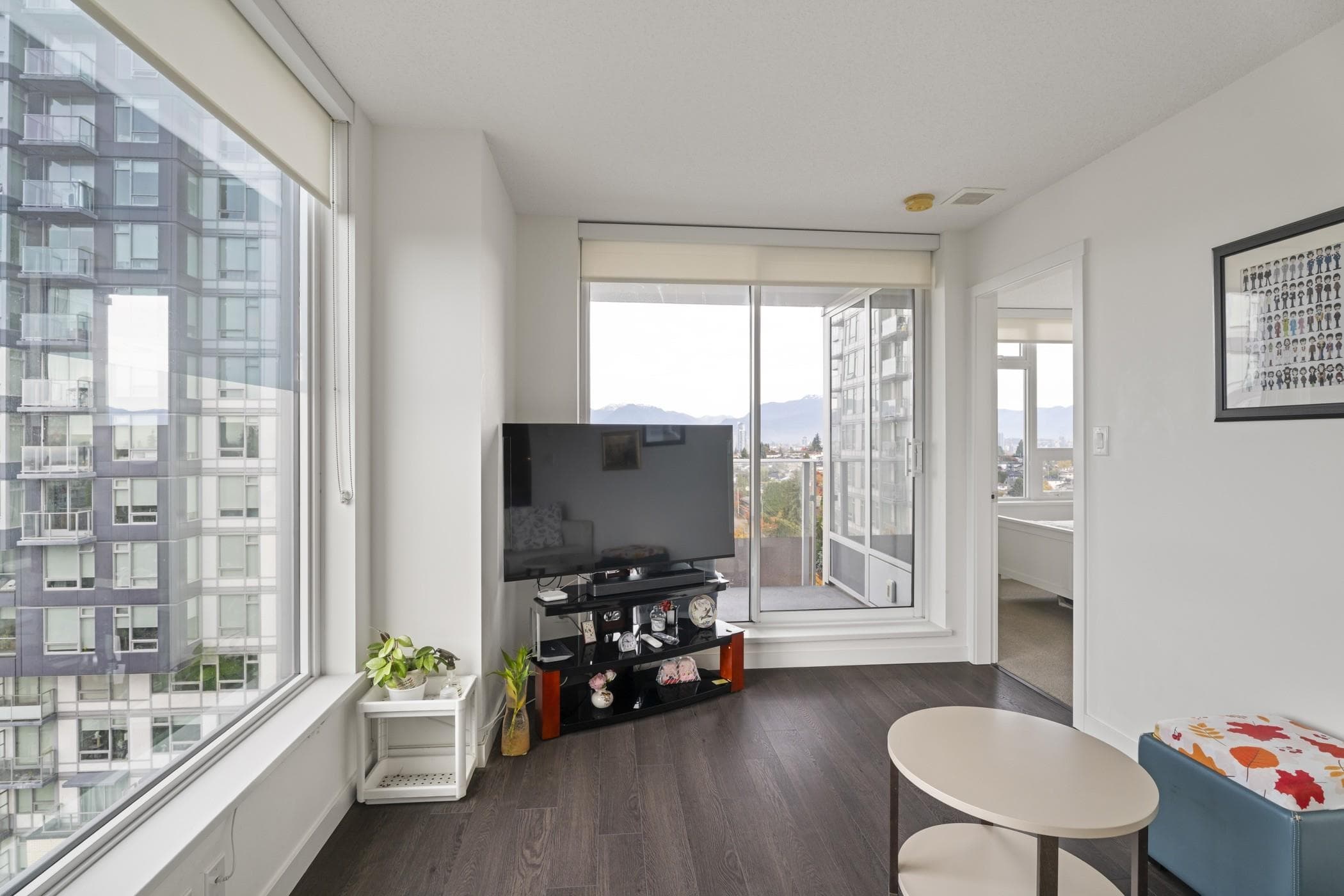 1602 - 5515 Boundary Road, Vancouver, V5R 0E3 — photo 5