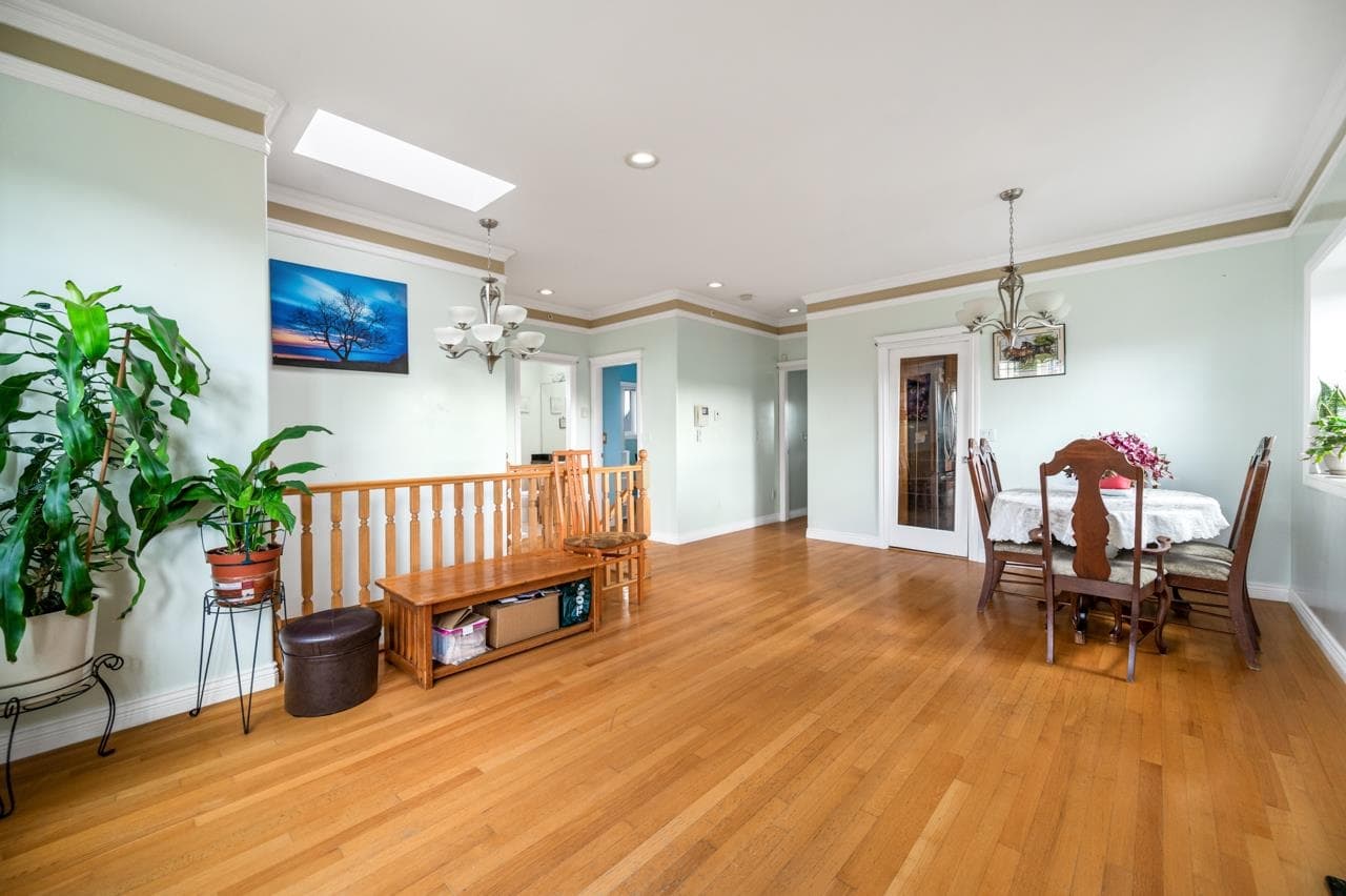 4694 Mchardy Street, Vancouver, V5R 4C3 — photo 3