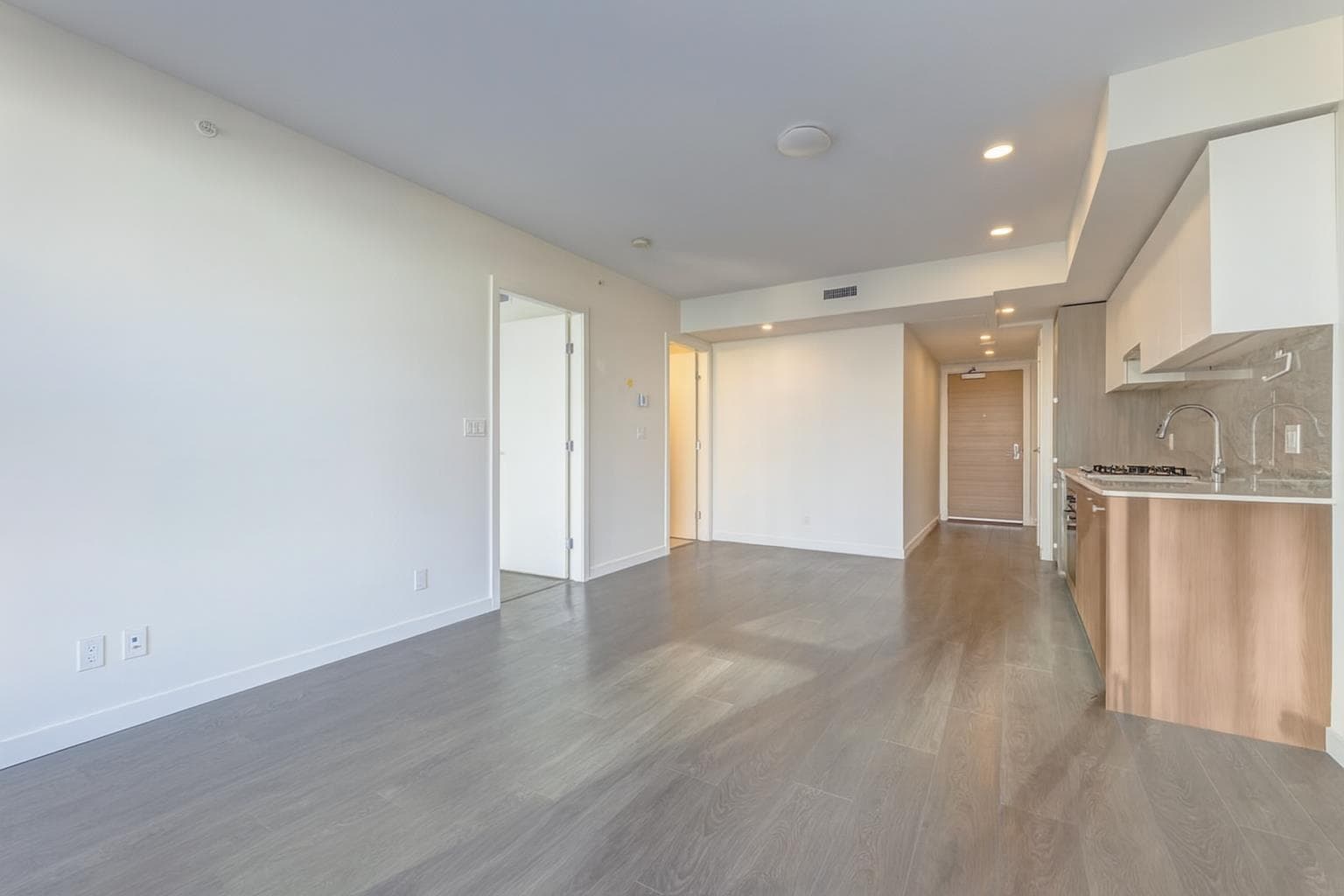 709 - 6633 Buswell Street, Richmond, V6Y 0M3 — photo 2