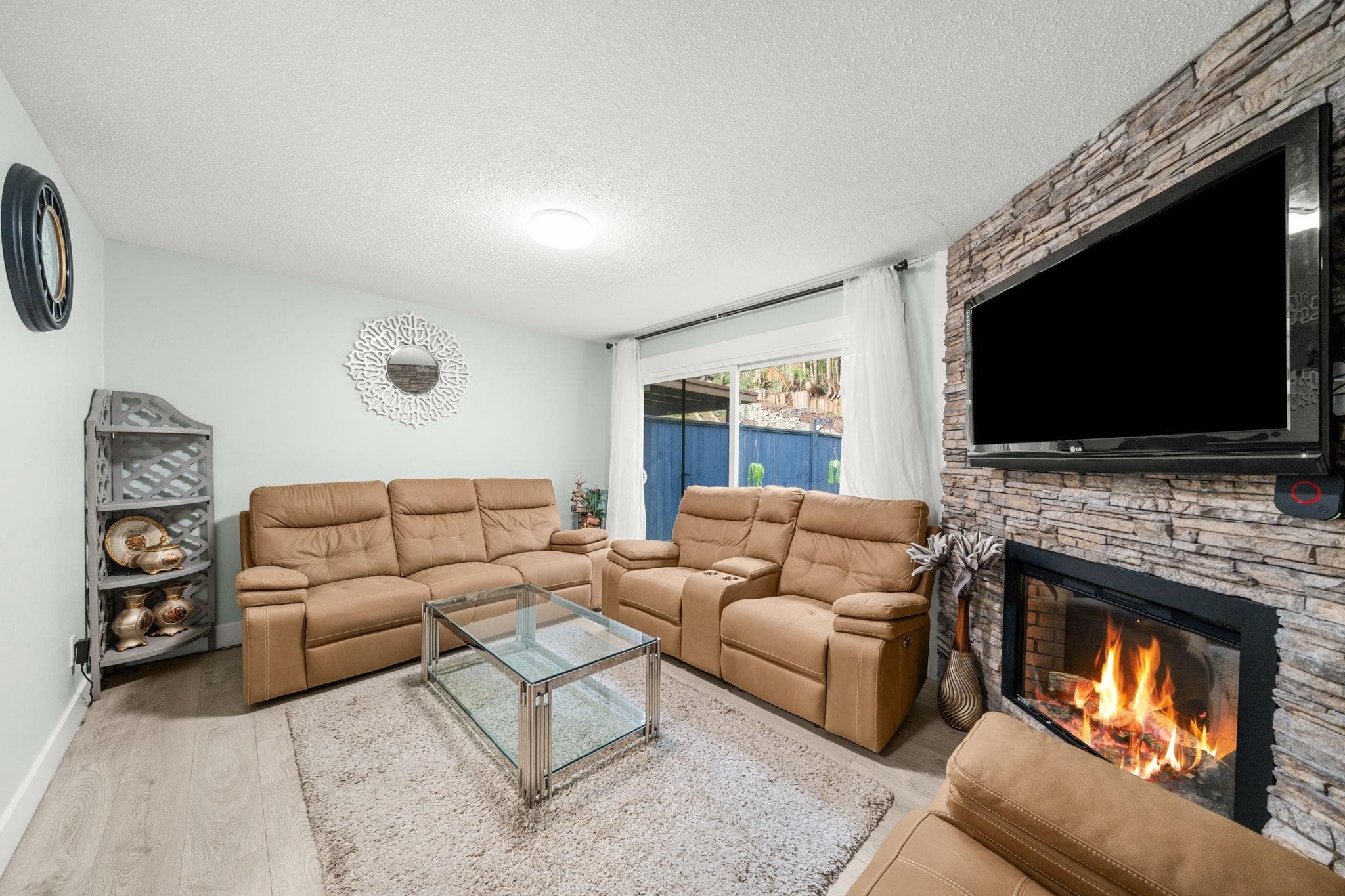 2725 Sandon Drive, Abbotsford, V2S 7J3 — photo 2
