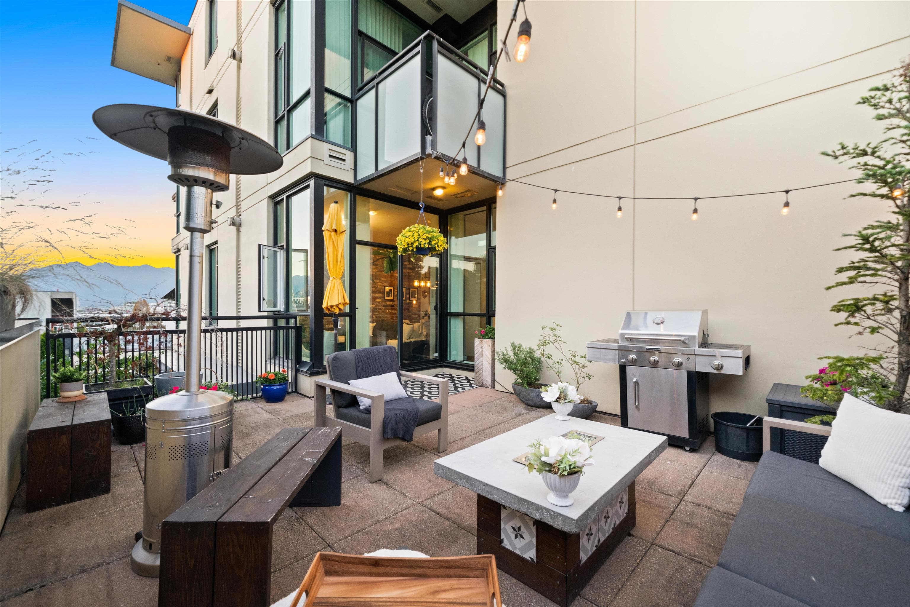 207 - 2515 Ontario Street, Vancouver