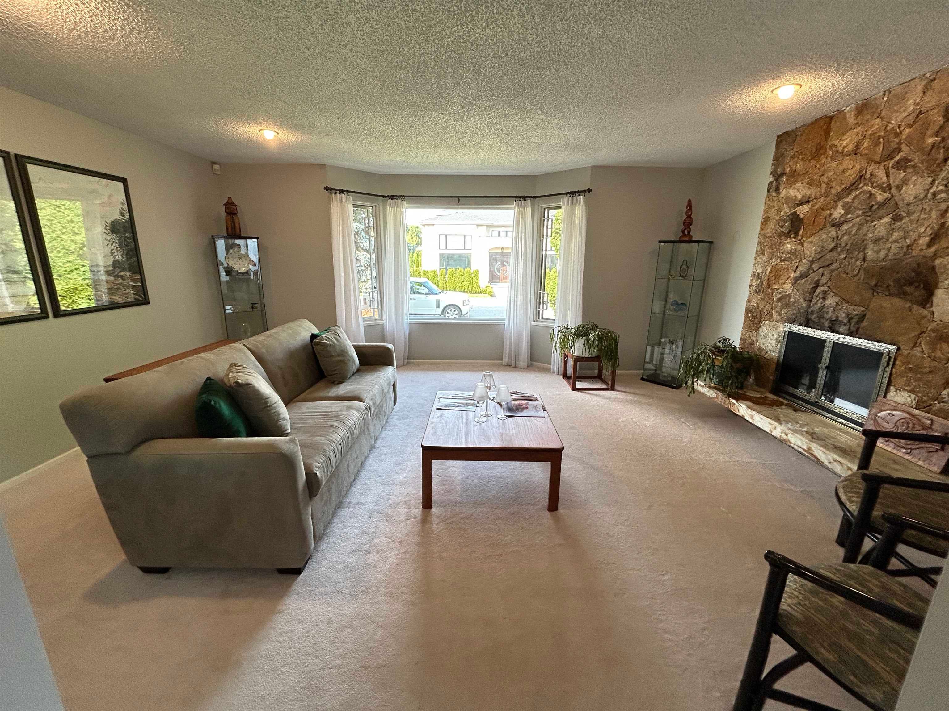 7560 Waterton Drive, Richmond, V7A 4G4 — photo 4