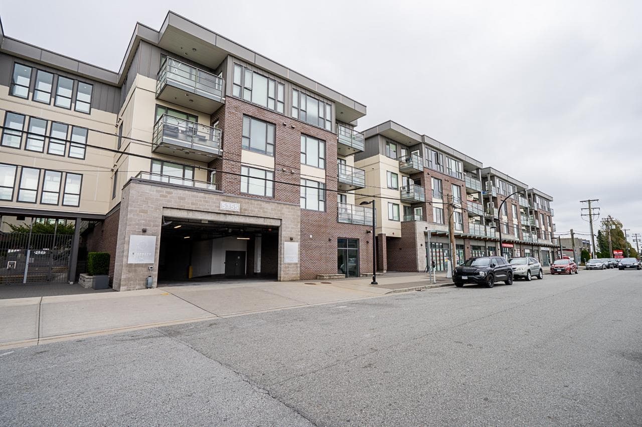 PH18 - 5355 Lane Street, Burnaby, V5H 0H1 — photo 2