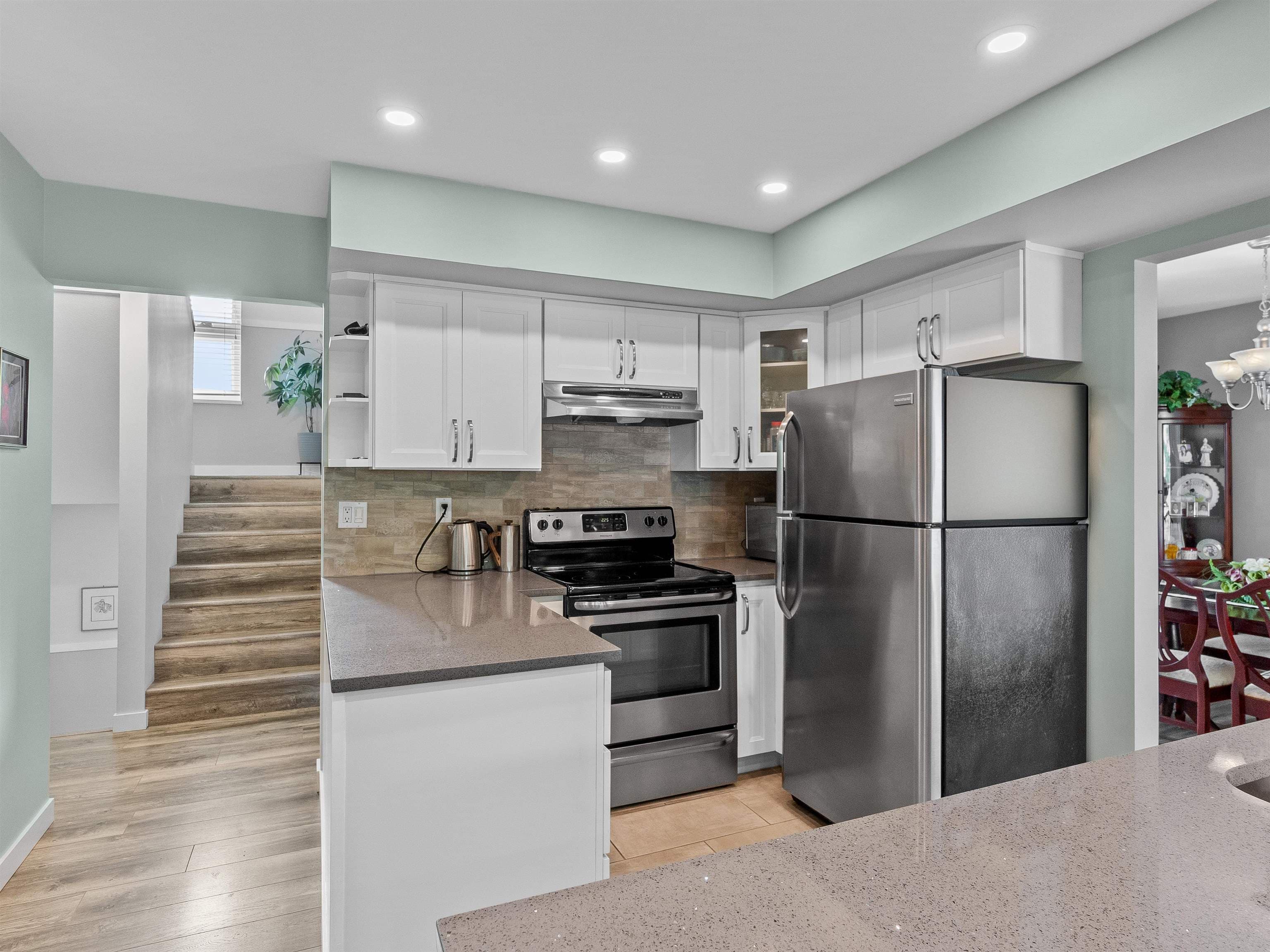 7 - 3440 Coast Meridian Road, Port Coquitlam, V3B 7H2 — photo 2