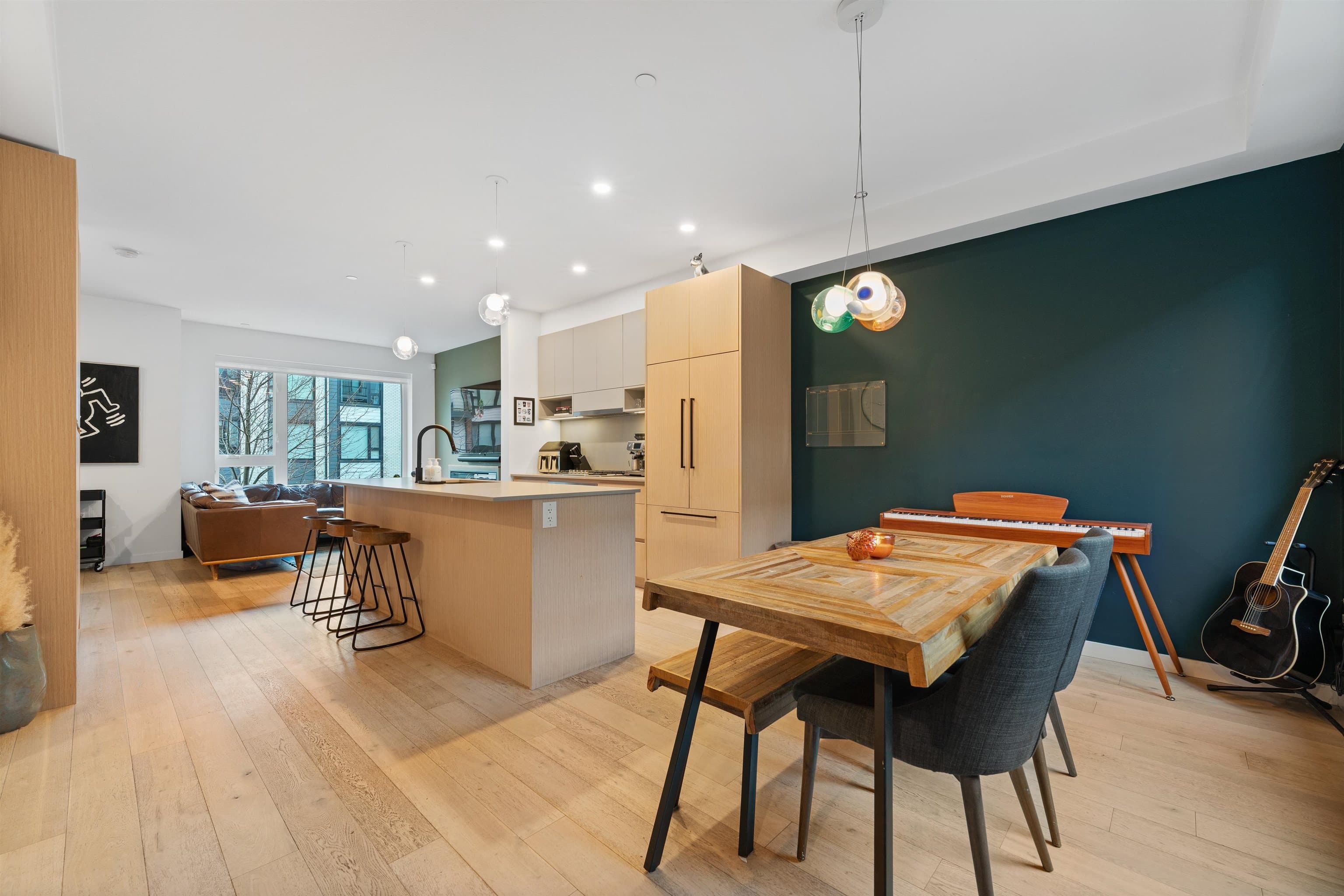 5 - 528 E 2nd Street, North Vancouver, V7L 0G8 — photo 1