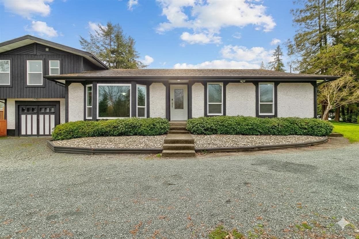 9276 Greer Street, Langley
