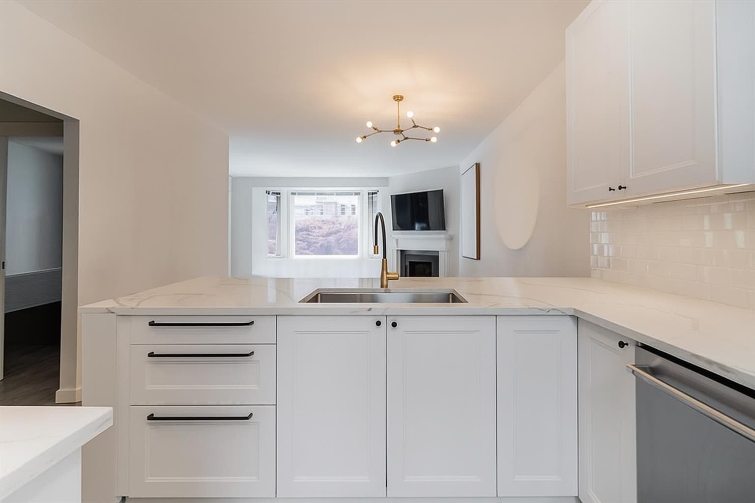 307 - 15300 17 Avenue, Surrey, V4A 8Y6 — photo 4