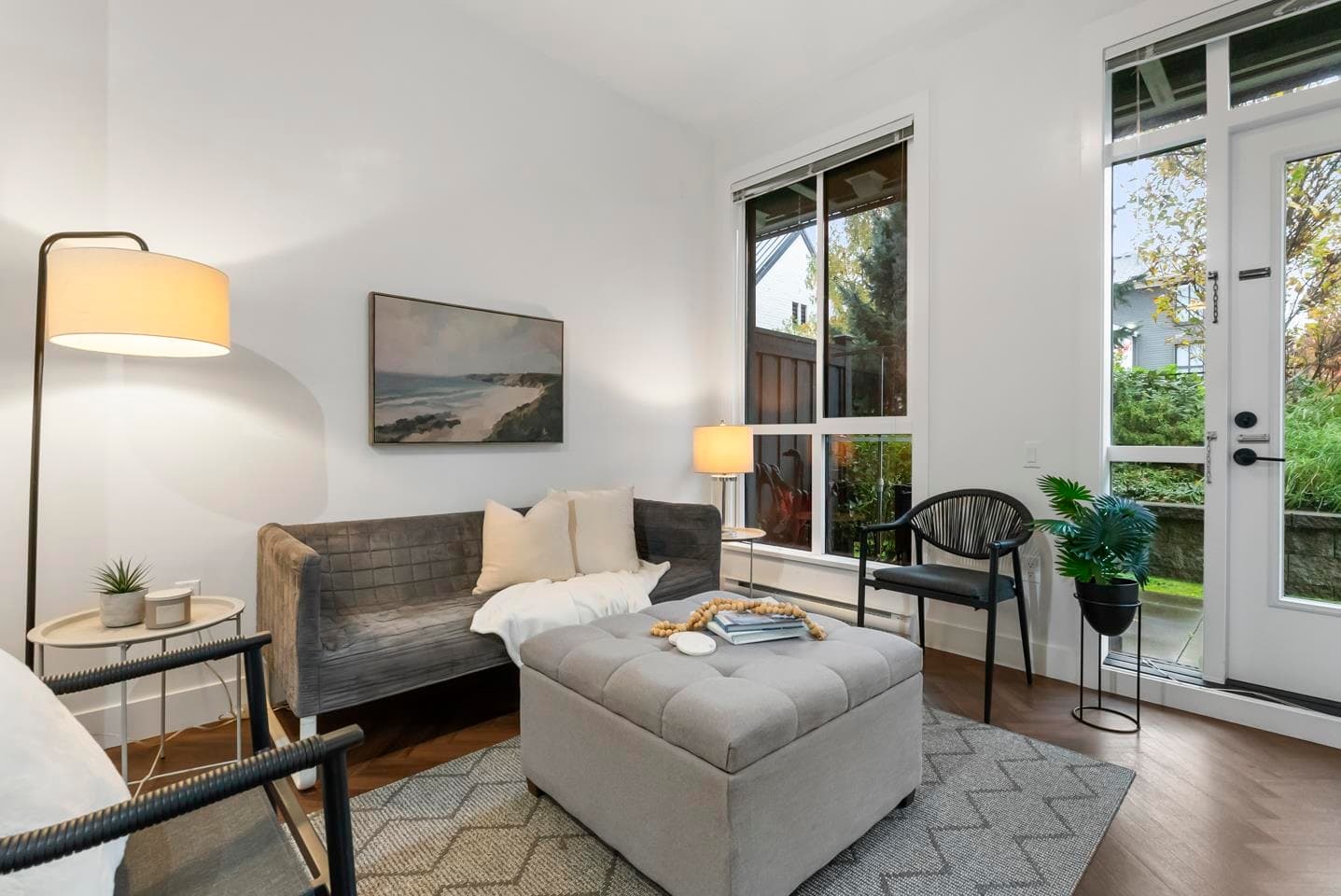 122 - 14968 101a Avenue, Surrey, V3R 0E8 — photo 1