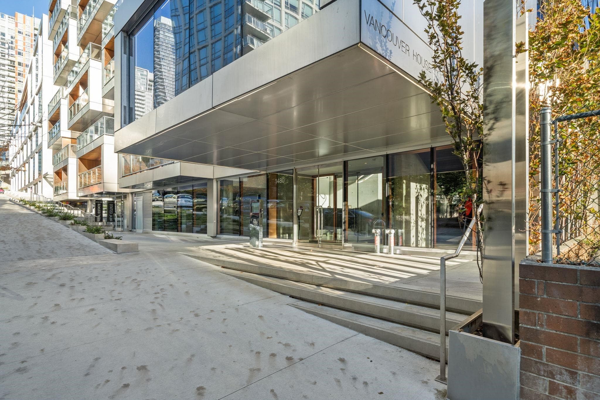 808 - 1480 Howe Street, Vancouver