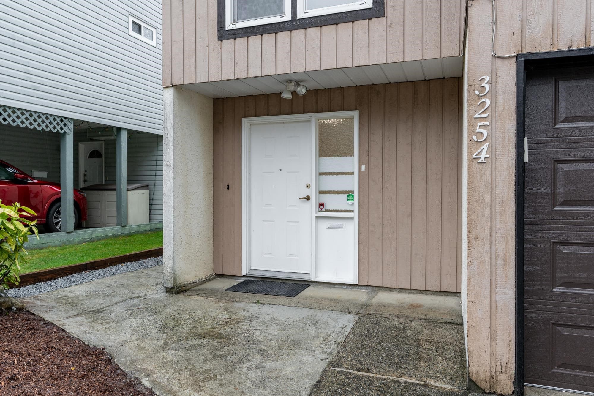 3254 Mayne Crescent, Coquitlam, V3E 1E1 — photo 3