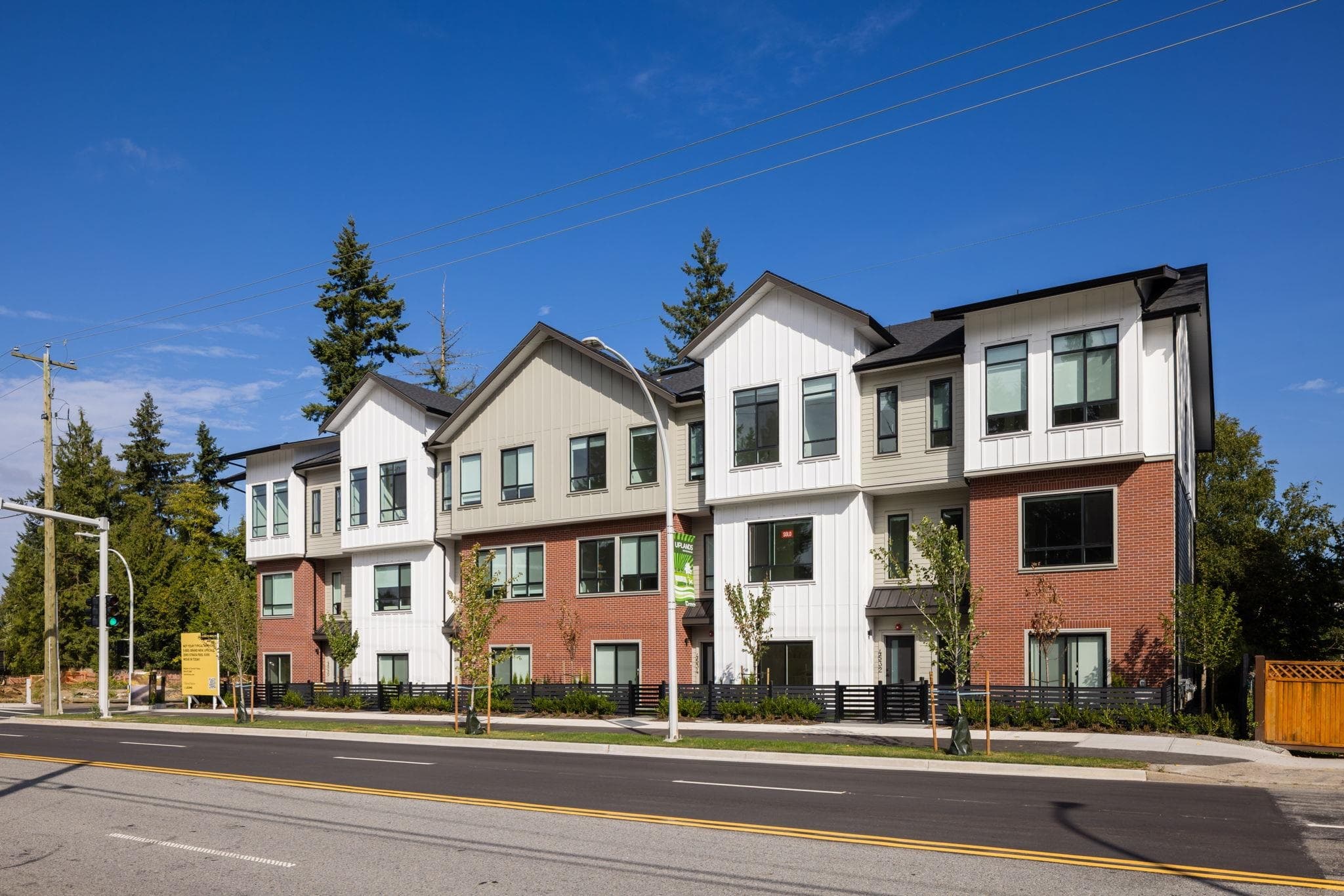 4530 208 Street, Langley, V3A 3G5 — photo 2