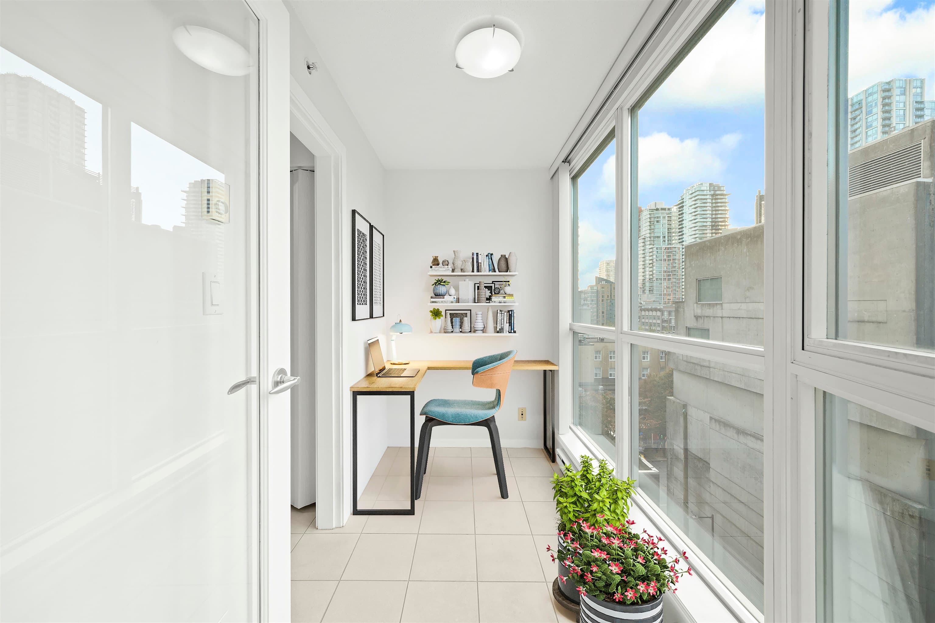 702 - 1199 Seymour Street, Vancouver, V6B 1K3 — photo 3