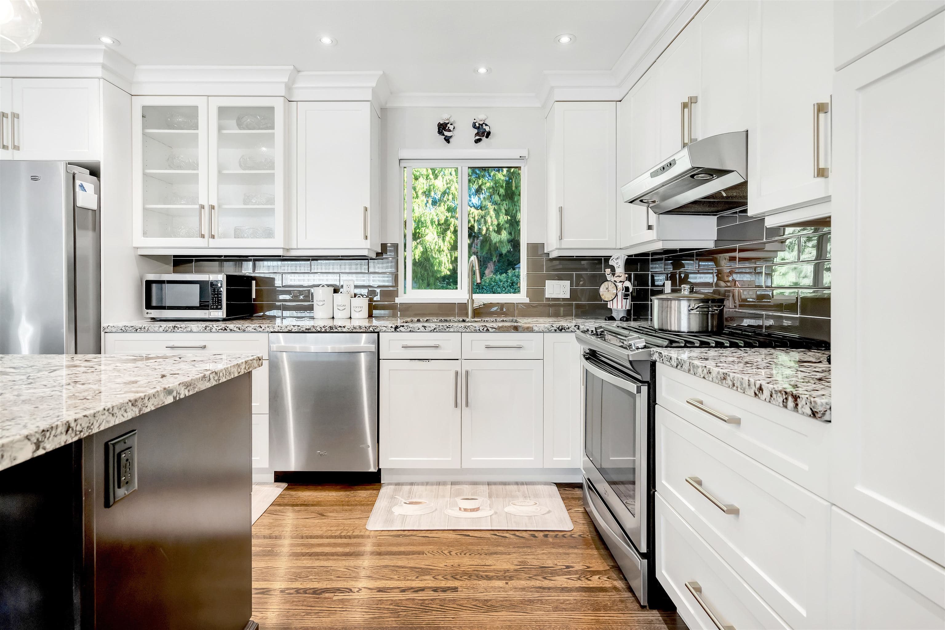 1638 Western Drive, Port Coquitlam, V3C 2X3 — photo 5