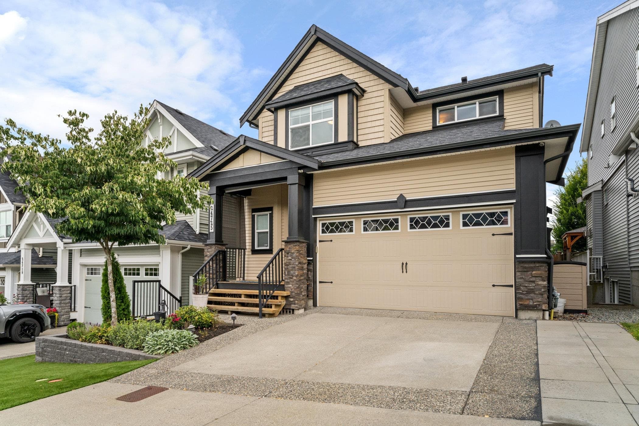 24725 104 Avenue, Maple Ridge, V2W 0H8 — photo 1