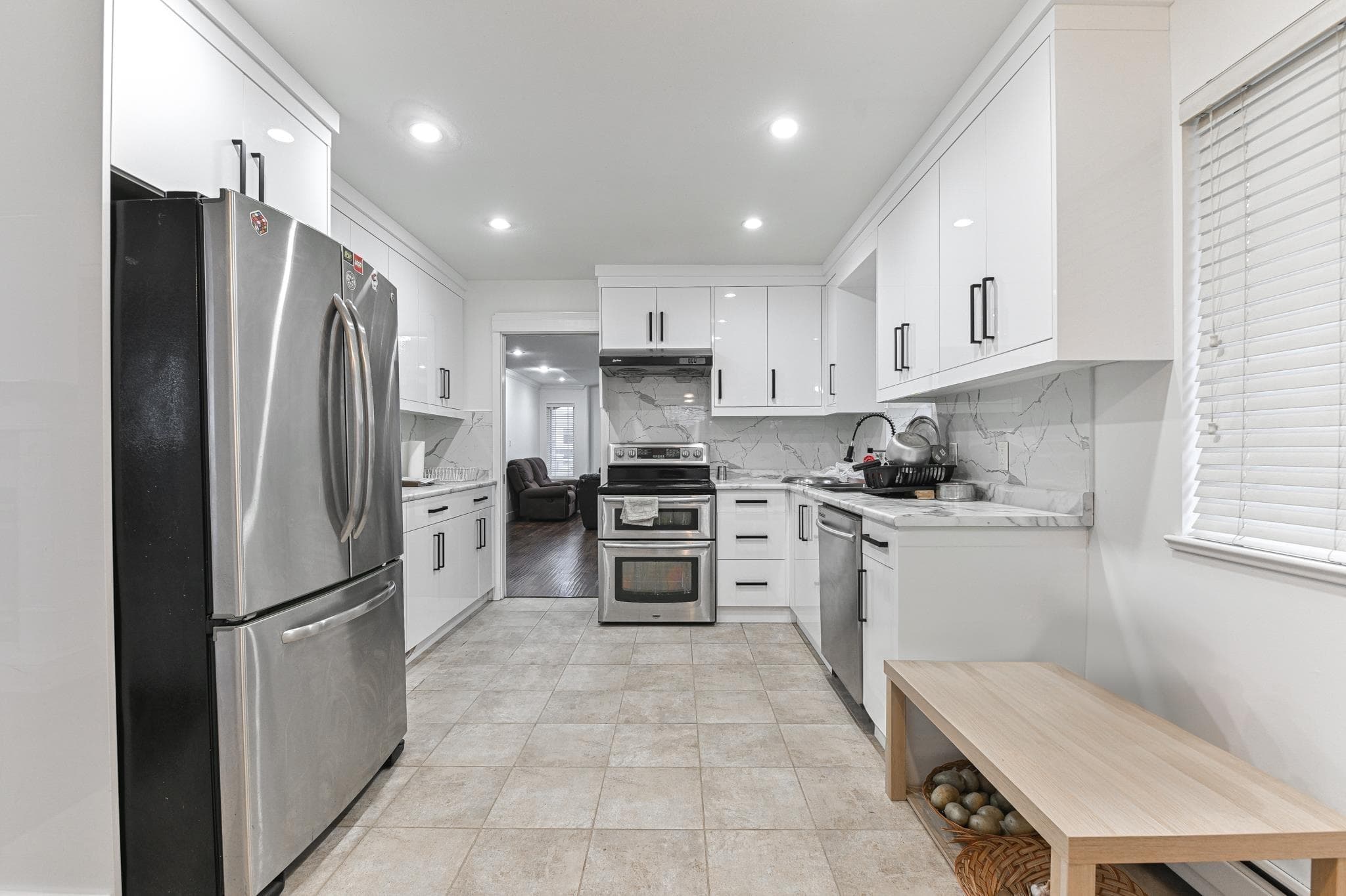 31344 Ridgeview Drive, Abbotsford, V2T 6B3 — photo 2