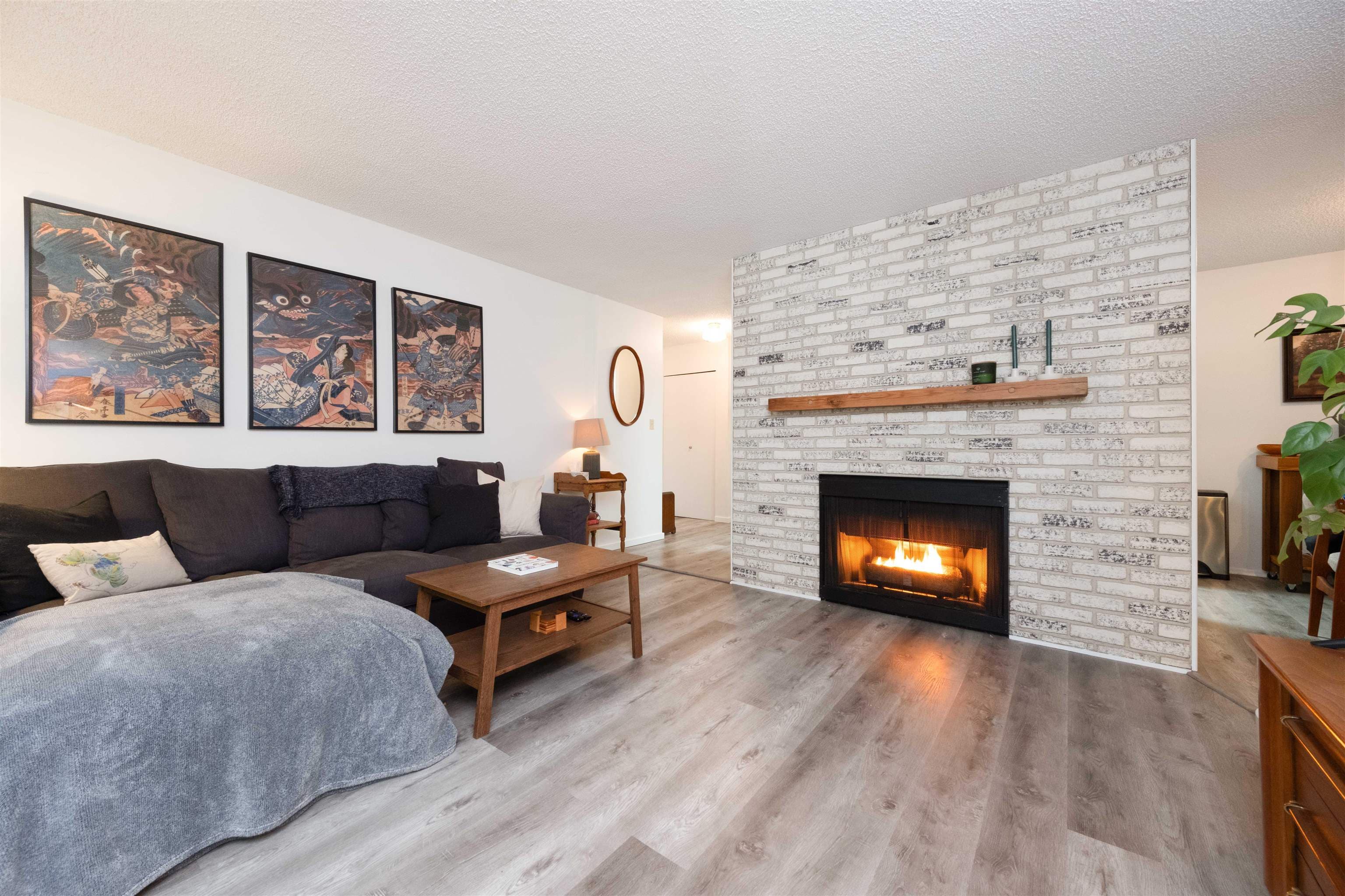 207 - 1048 King Albert Avenue, Coquitlam, V3J 1X5 — photo 1