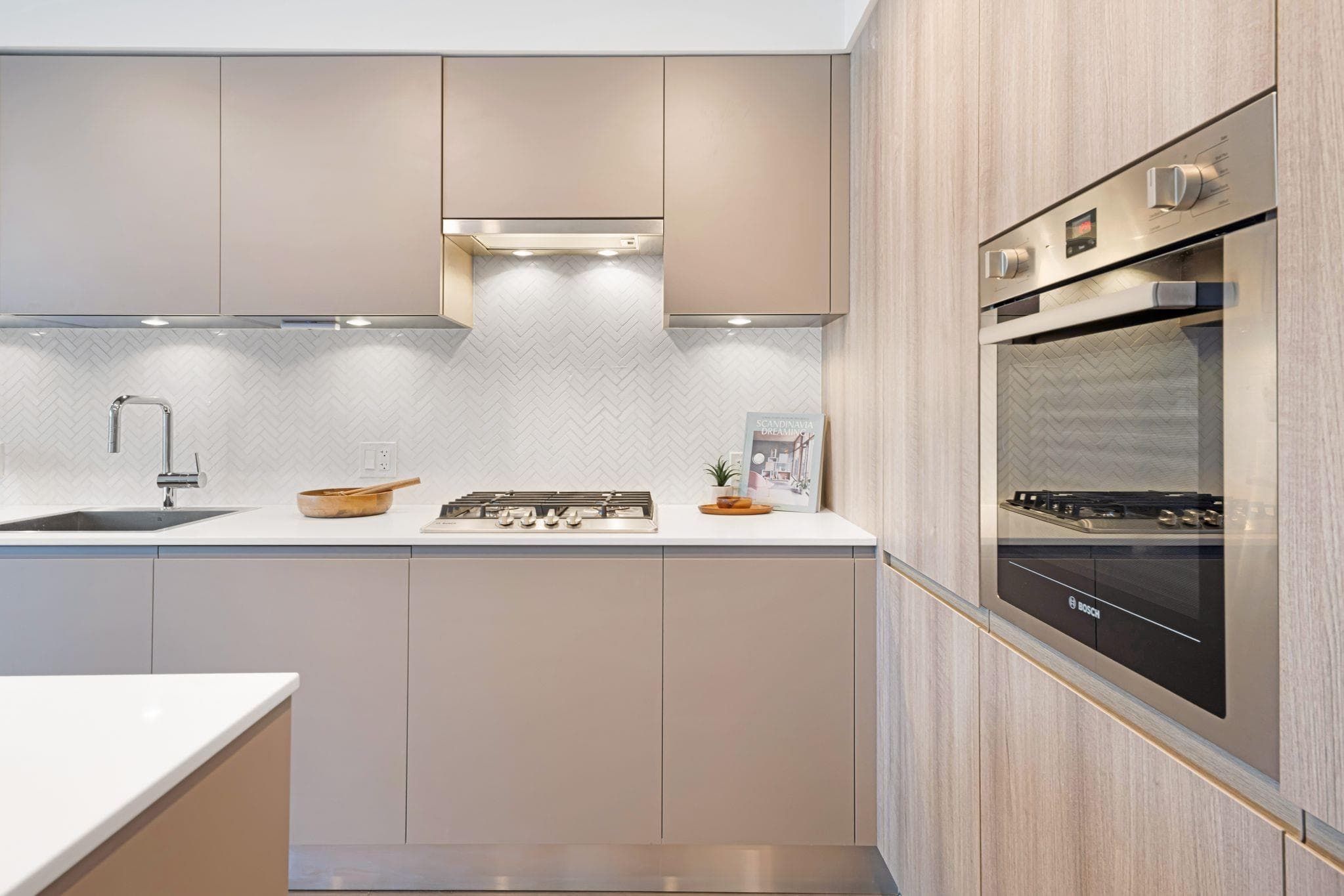1811 - 3833 Evergreen Place, Burnaby, V3J 0M2 — photo 3