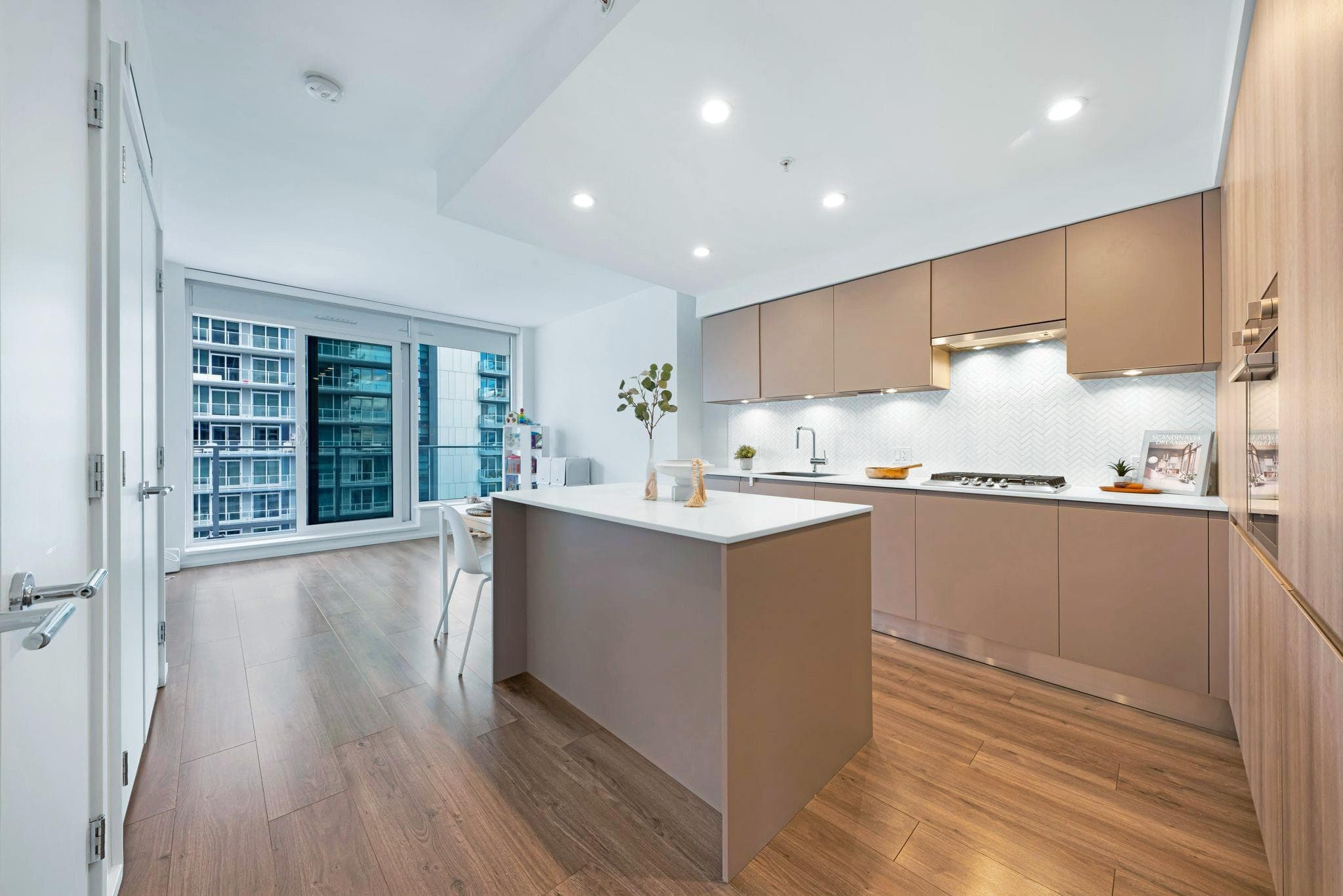 1811 - 3833 Evergreen Place, Burnaby, V3J 0M2 — photo 5